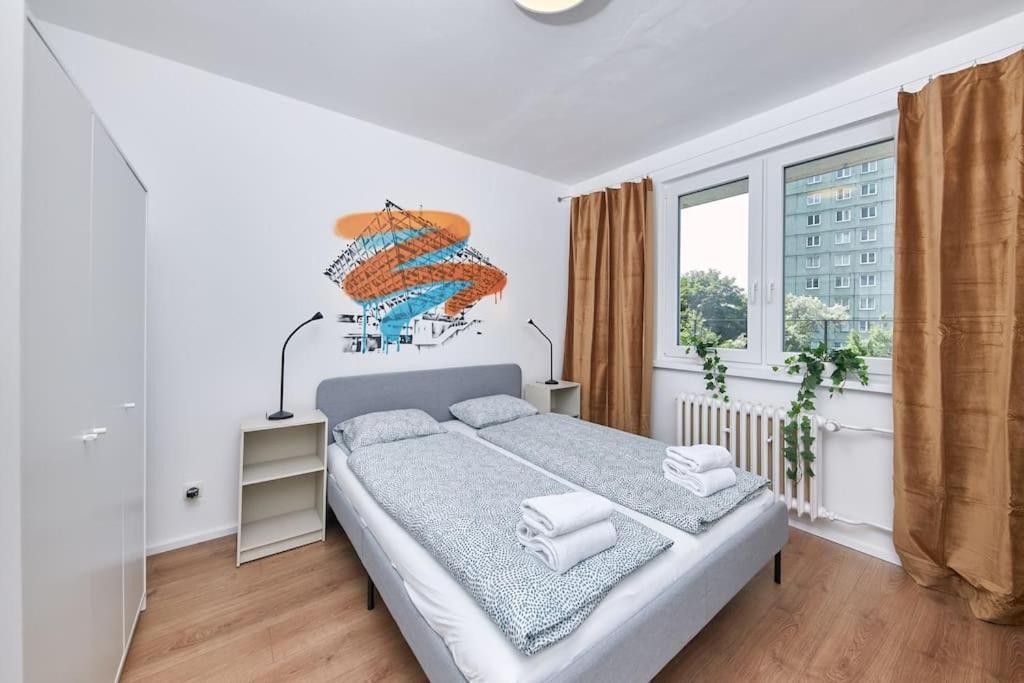 Riverside Center, 3 Bedroom Garage Apartment