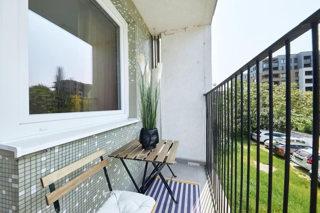 Riverside Center, 3 Bedroom Garage Apartment Bratislava