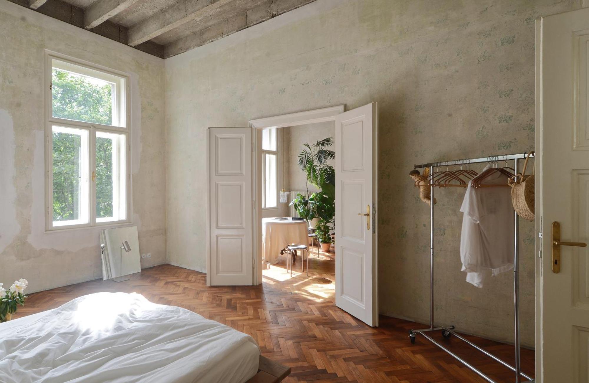 Extraordinary Quiet In The Very Centre Apartment *