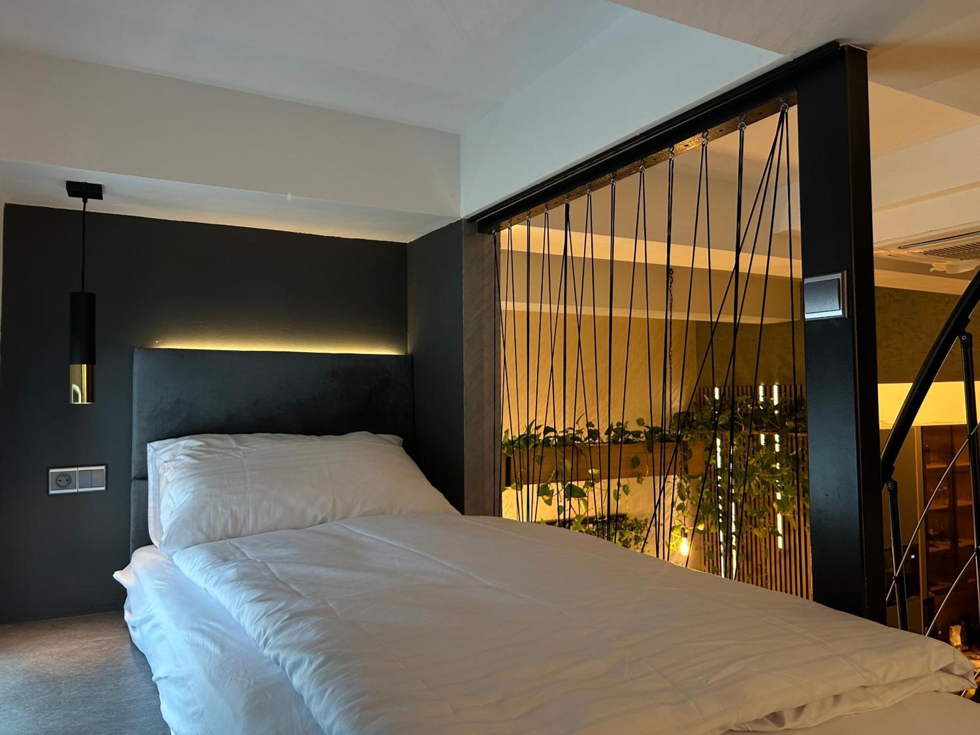 Leo Free Parking - President Palace Apartment