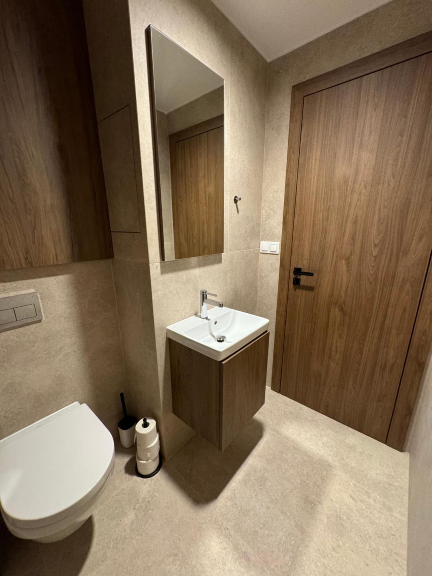 Aurora Apartment