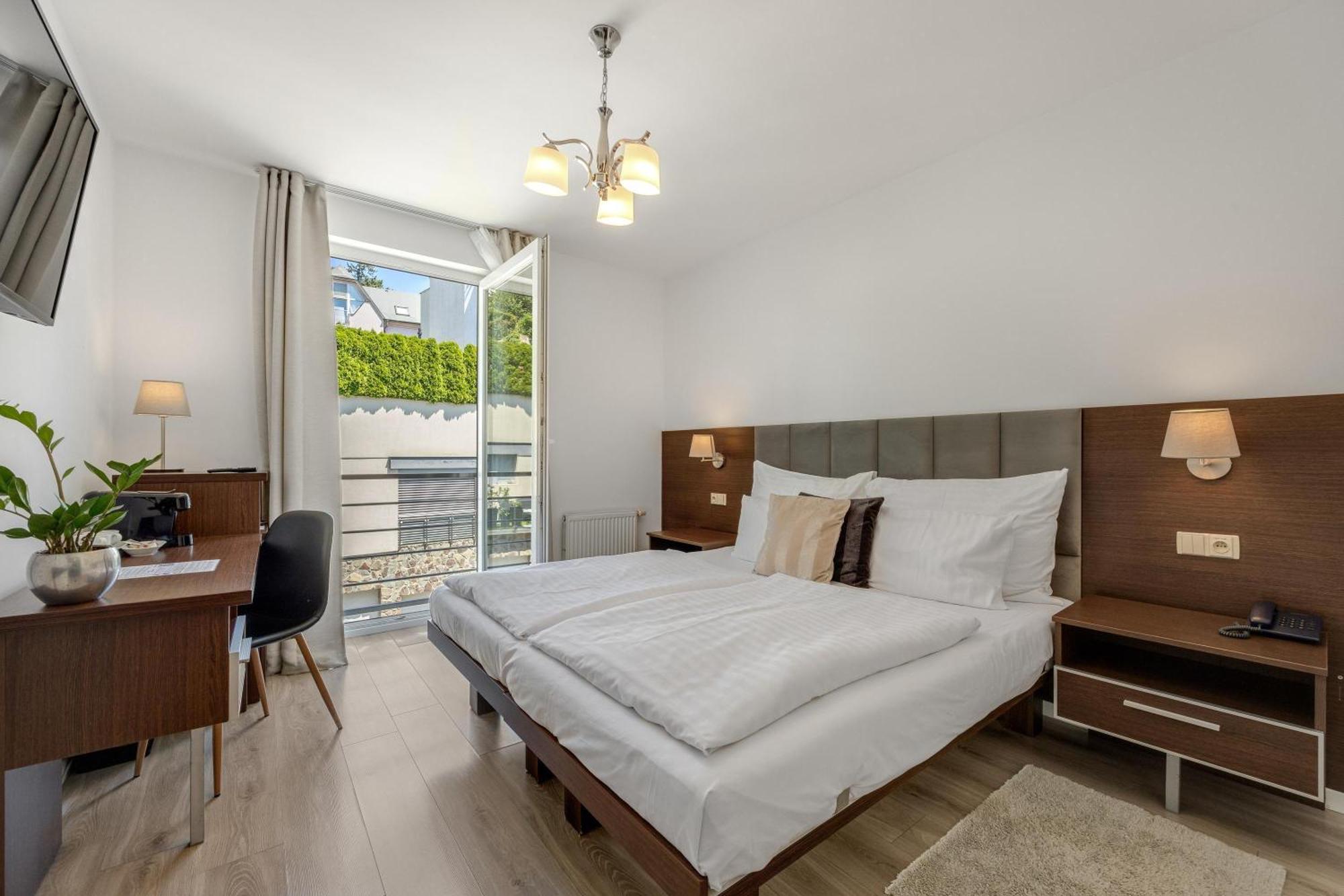 Hotel Antares 4*