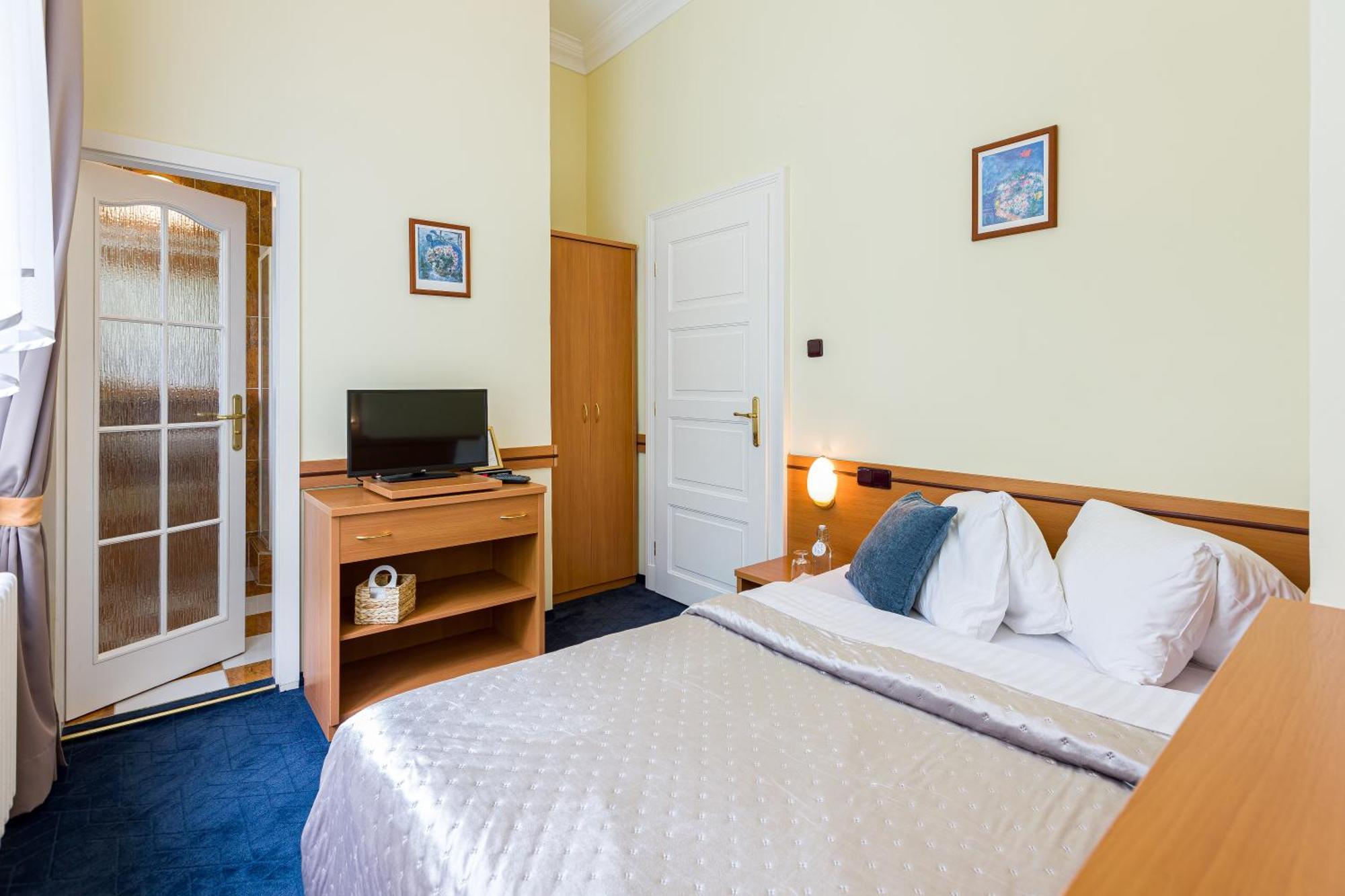 Arcus Garden Hotel