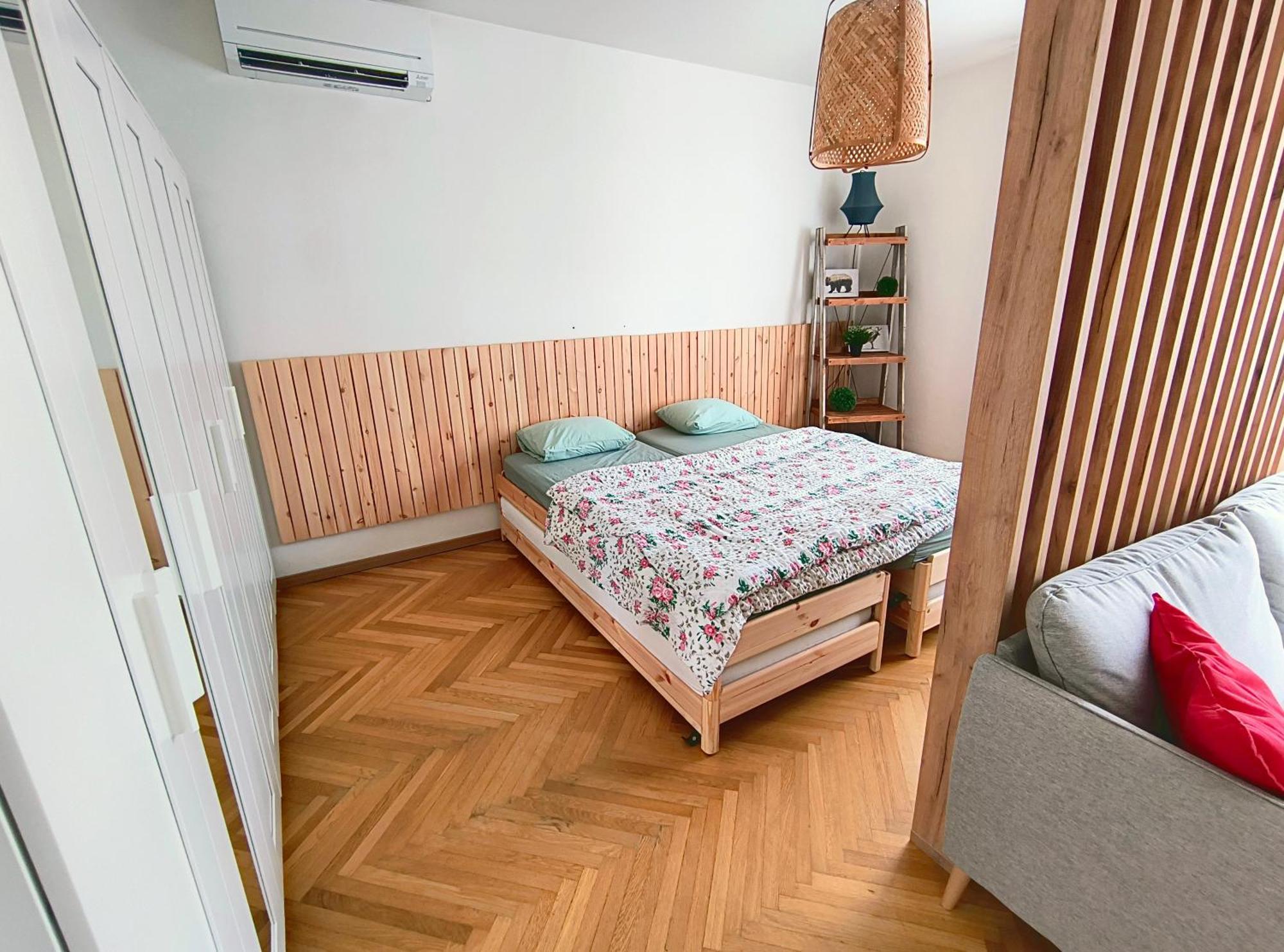 Apartmán Big - 4 Bedroom, 2 Bathroom With Ac Bratislava