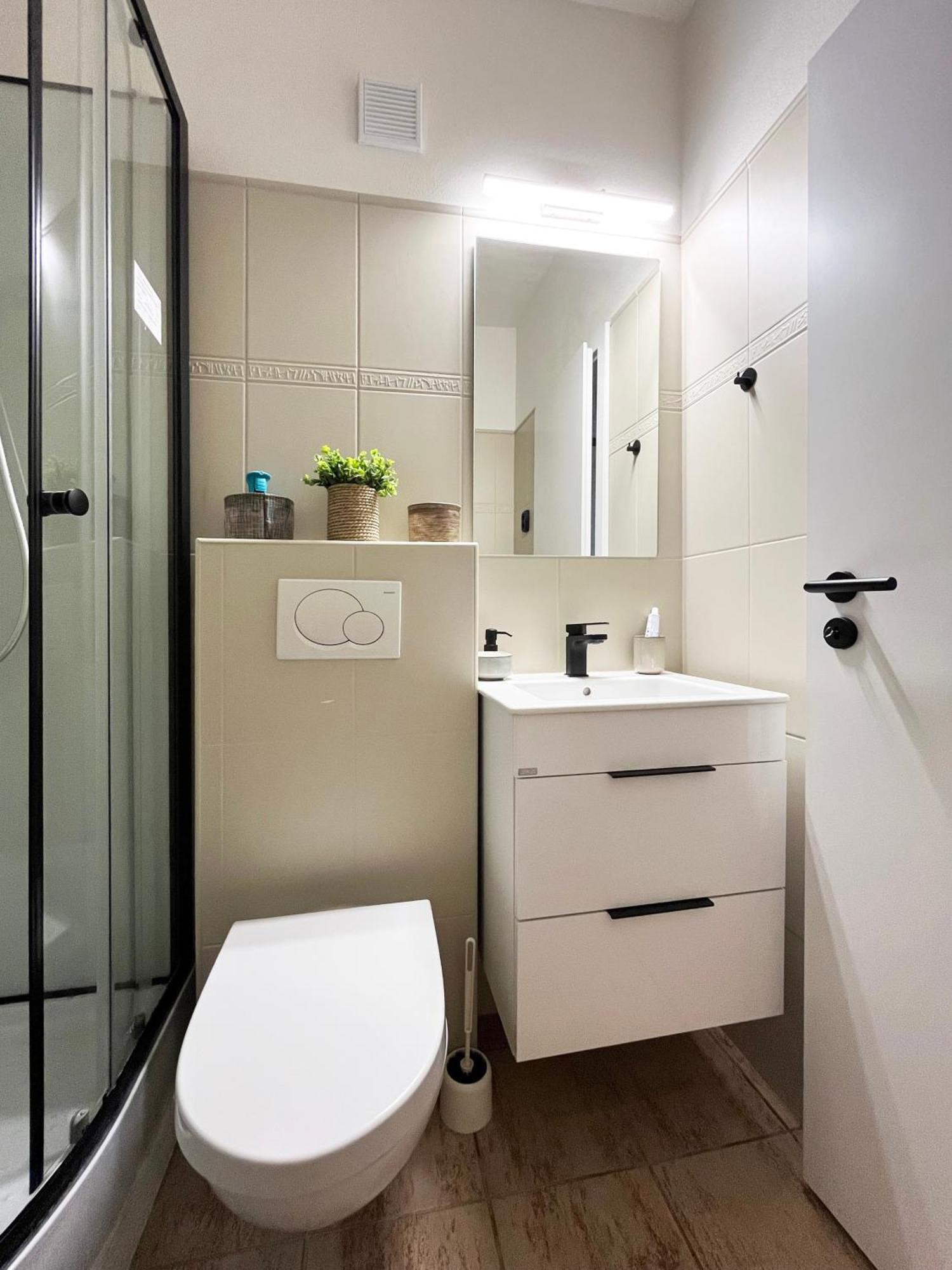 Apartment New Cozy Studio, Ac & Free Private Parking *