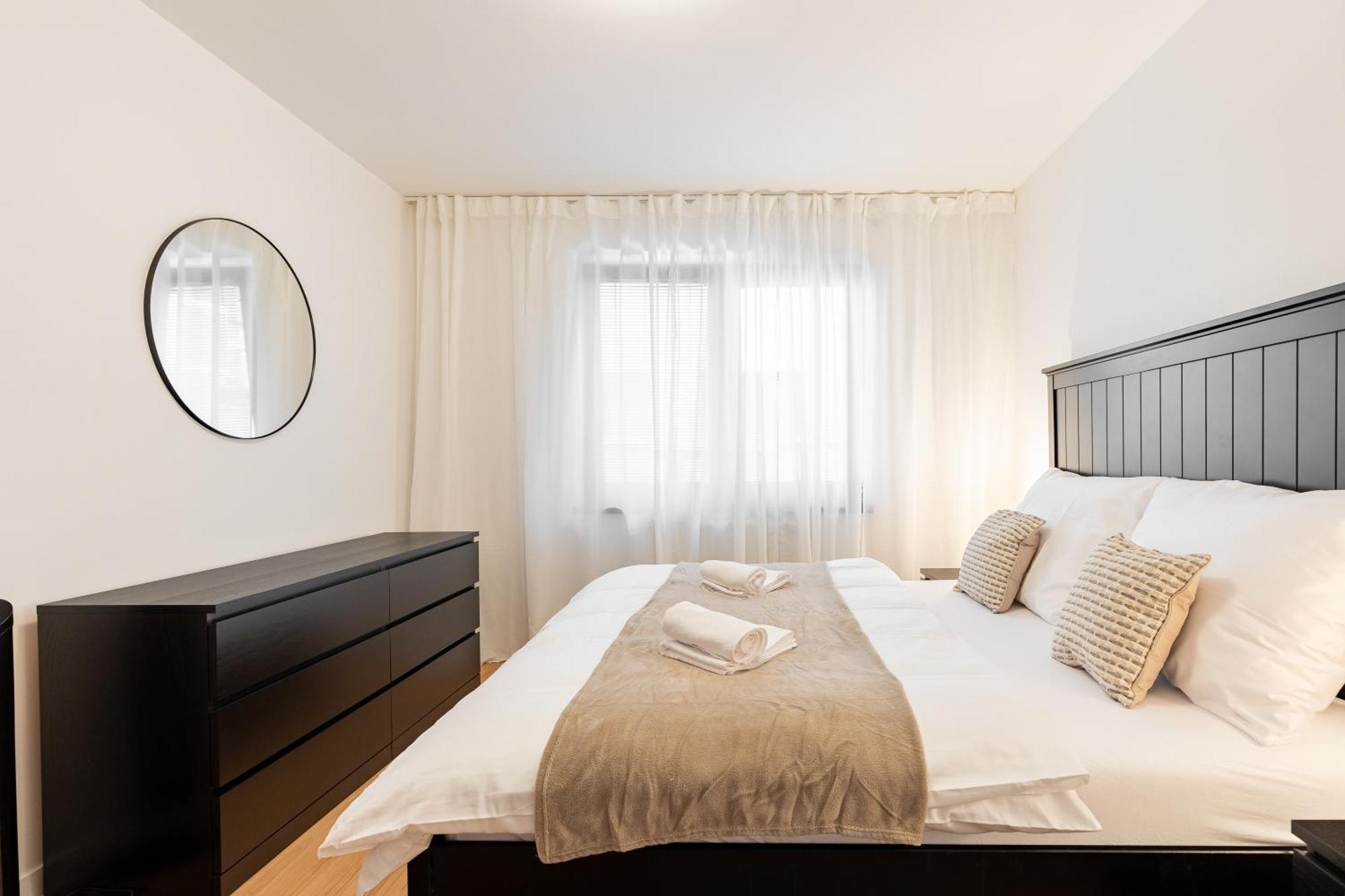 Old Town Oasis 3 *
