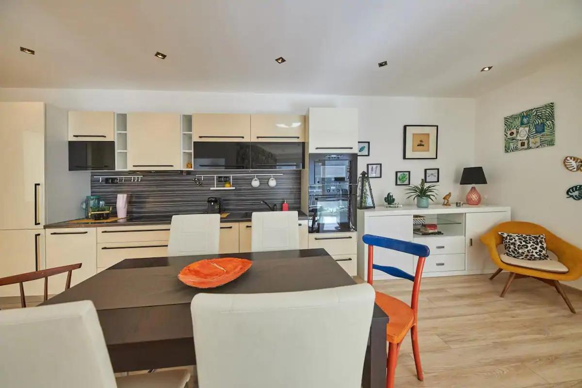Stylish Next To Castle, Location Apartment