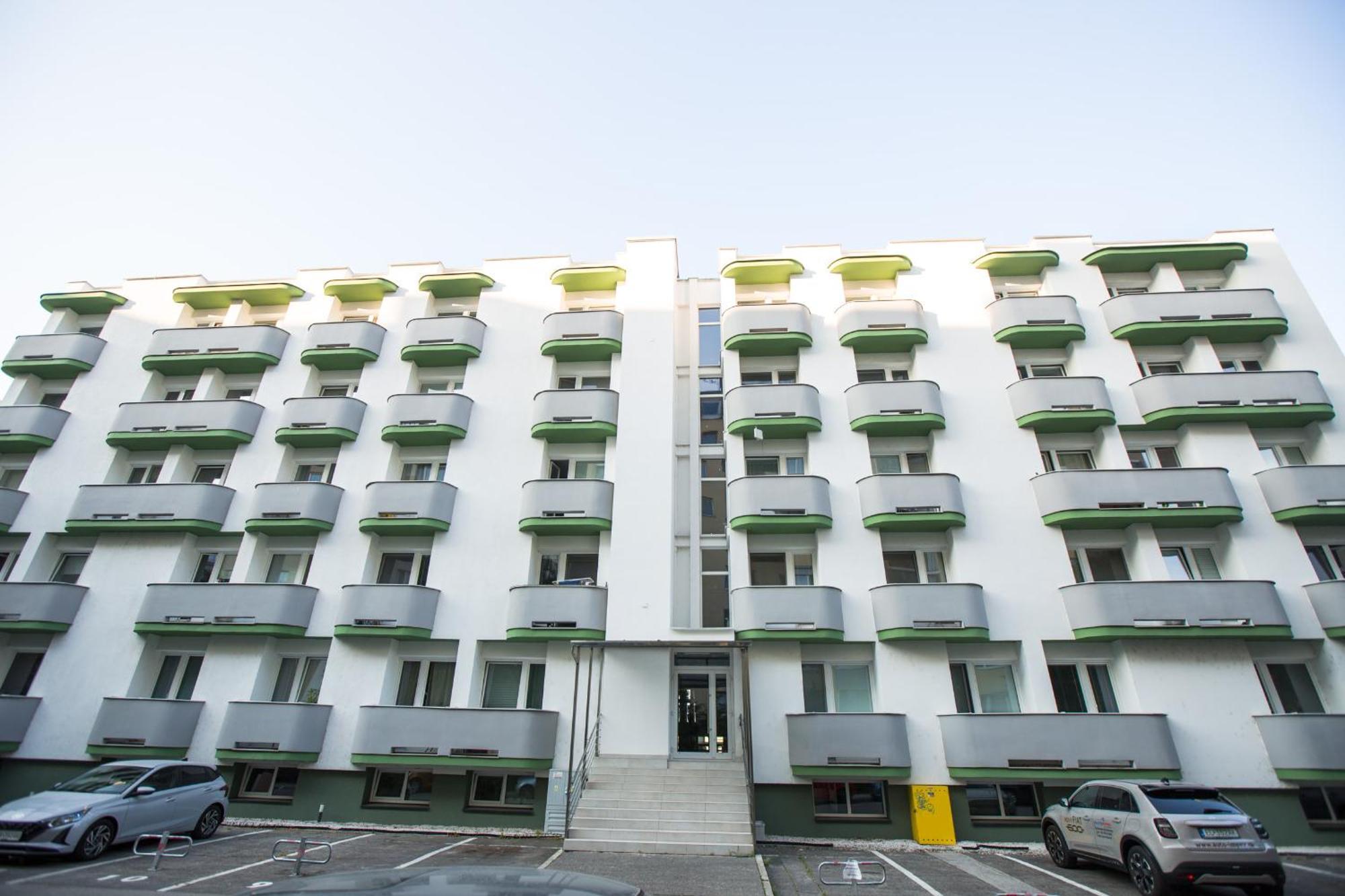 Near The Ondrej Nepela Winter Stadium Apartment Bratislava