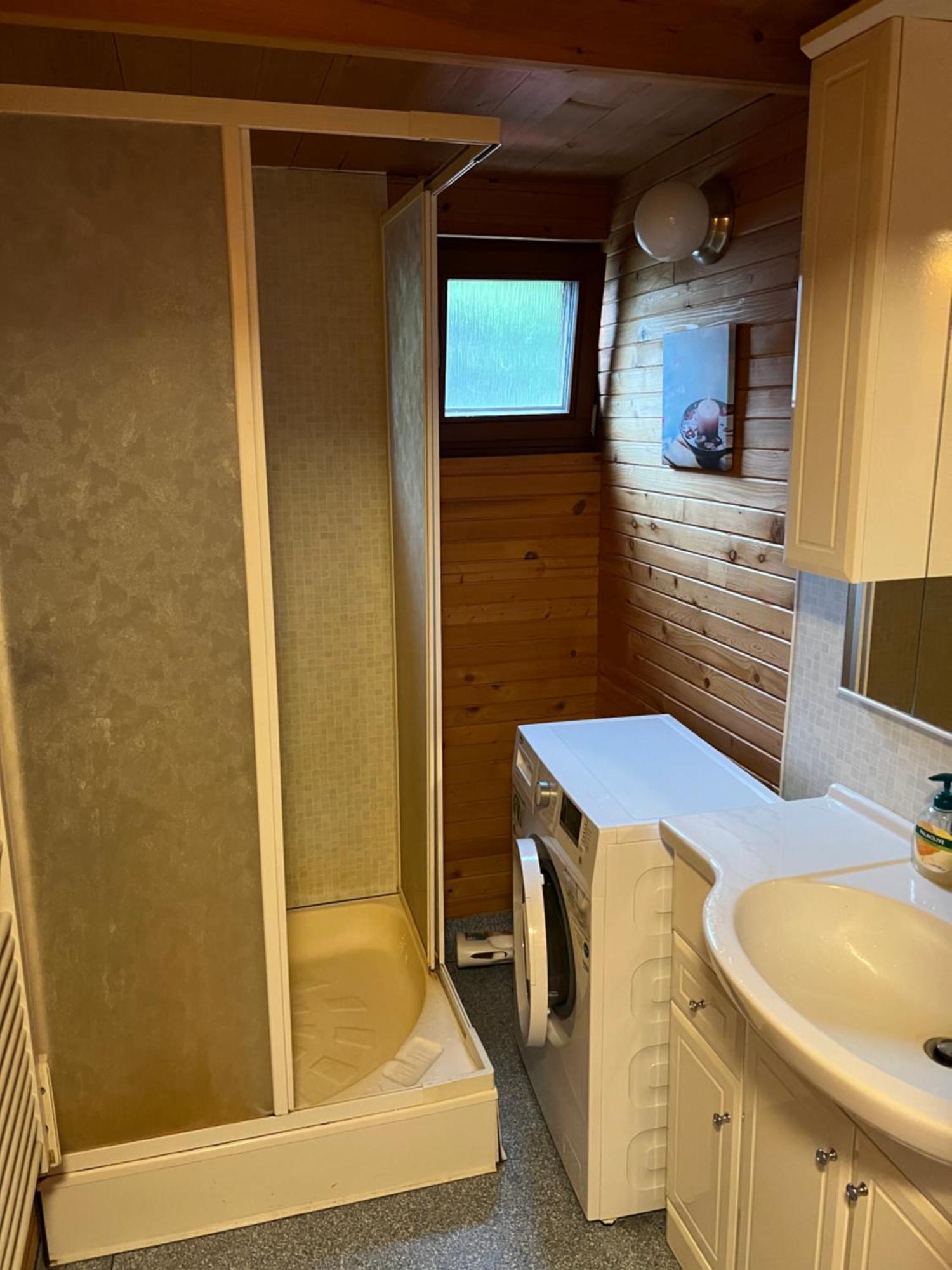Houseboat - Beacon Of Happiness * Bratislava