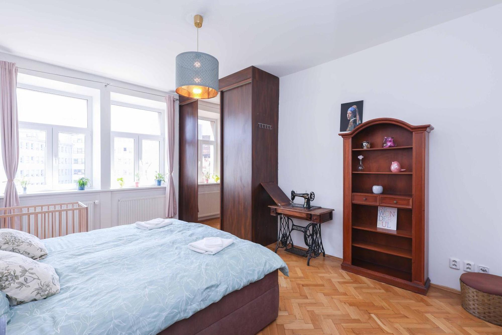 Apartmán Cozy & Spacious Family Near Train Station *