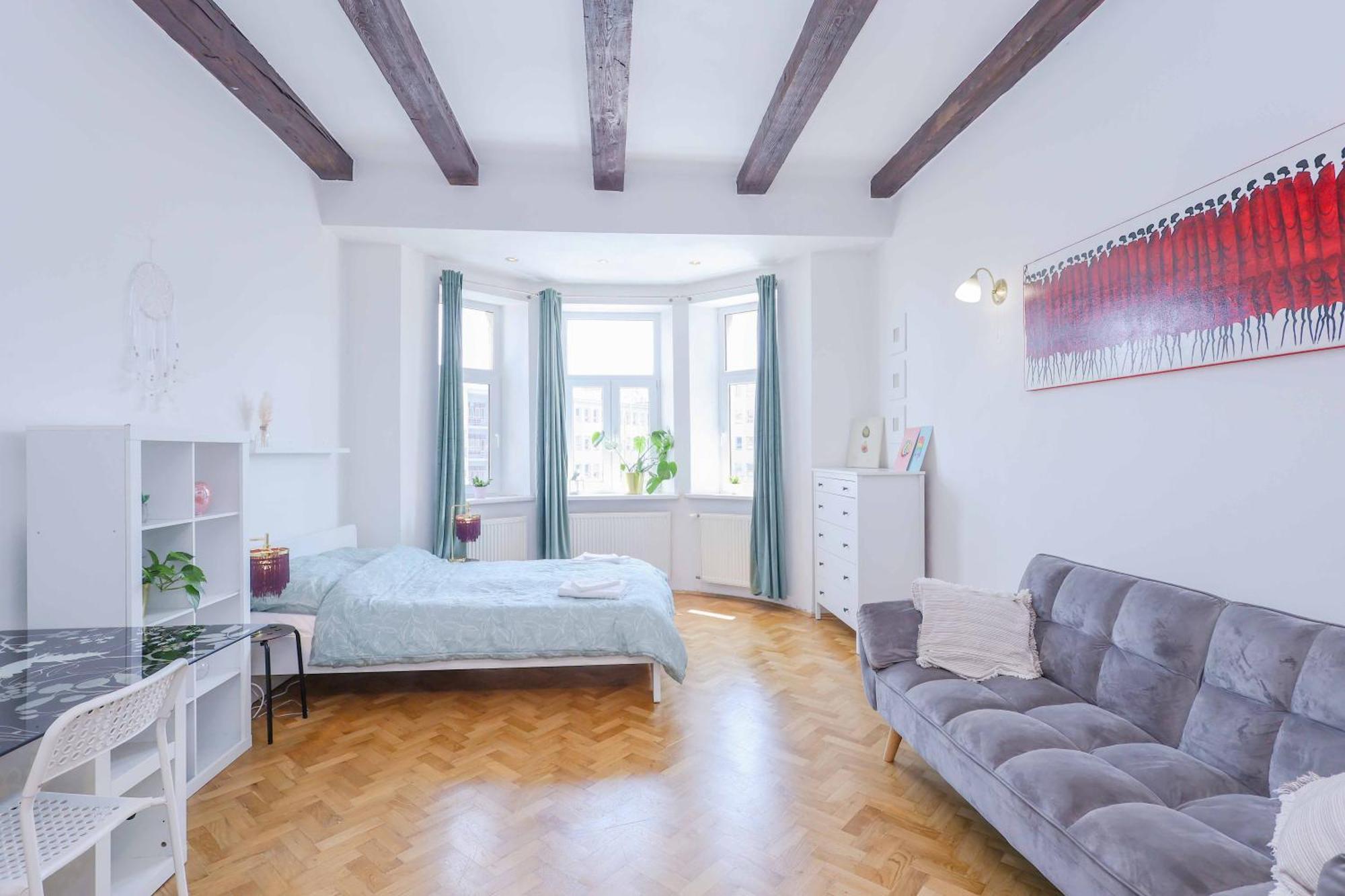 Cozy & Spacious Family Near Train Station * Bratislava