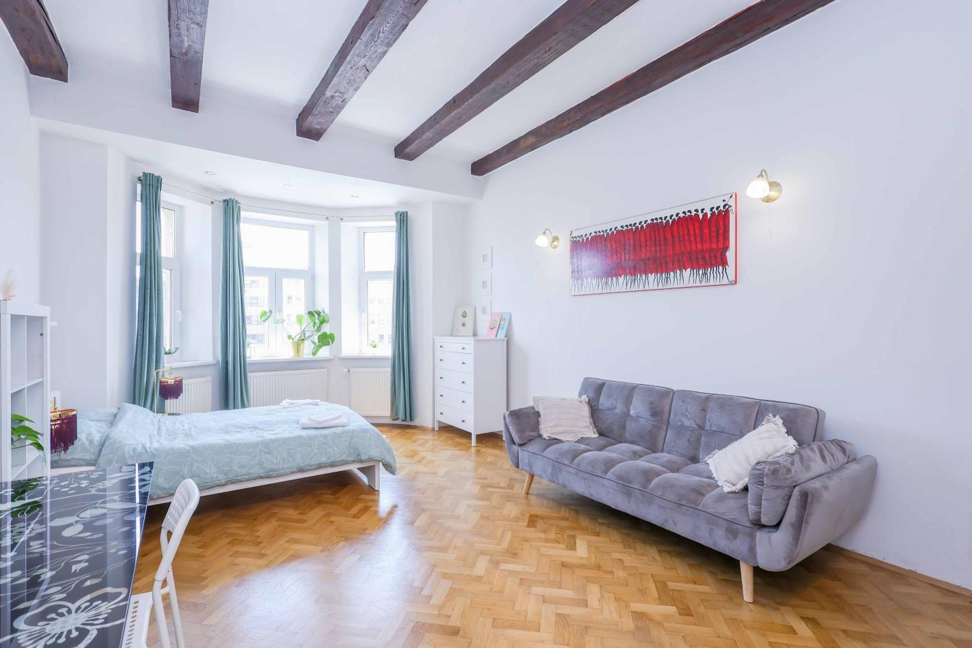 Cozy & Spacious Family Near Train Station * Bratislava