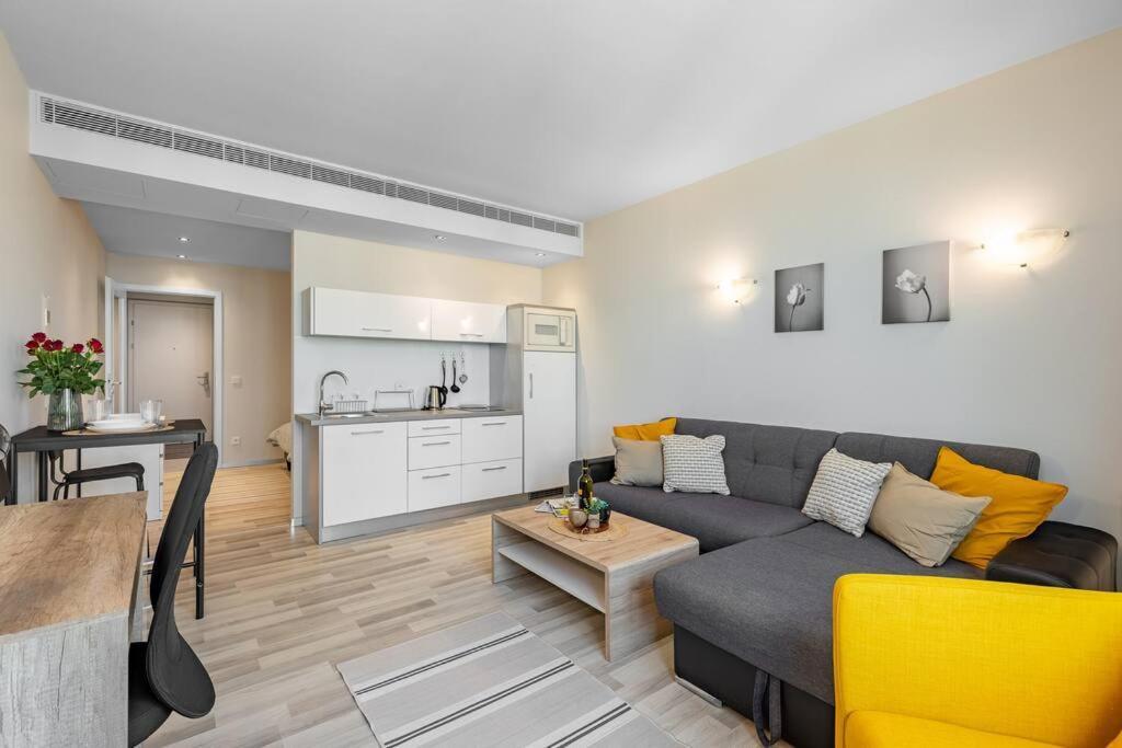 Danube View Oasis Apartment *