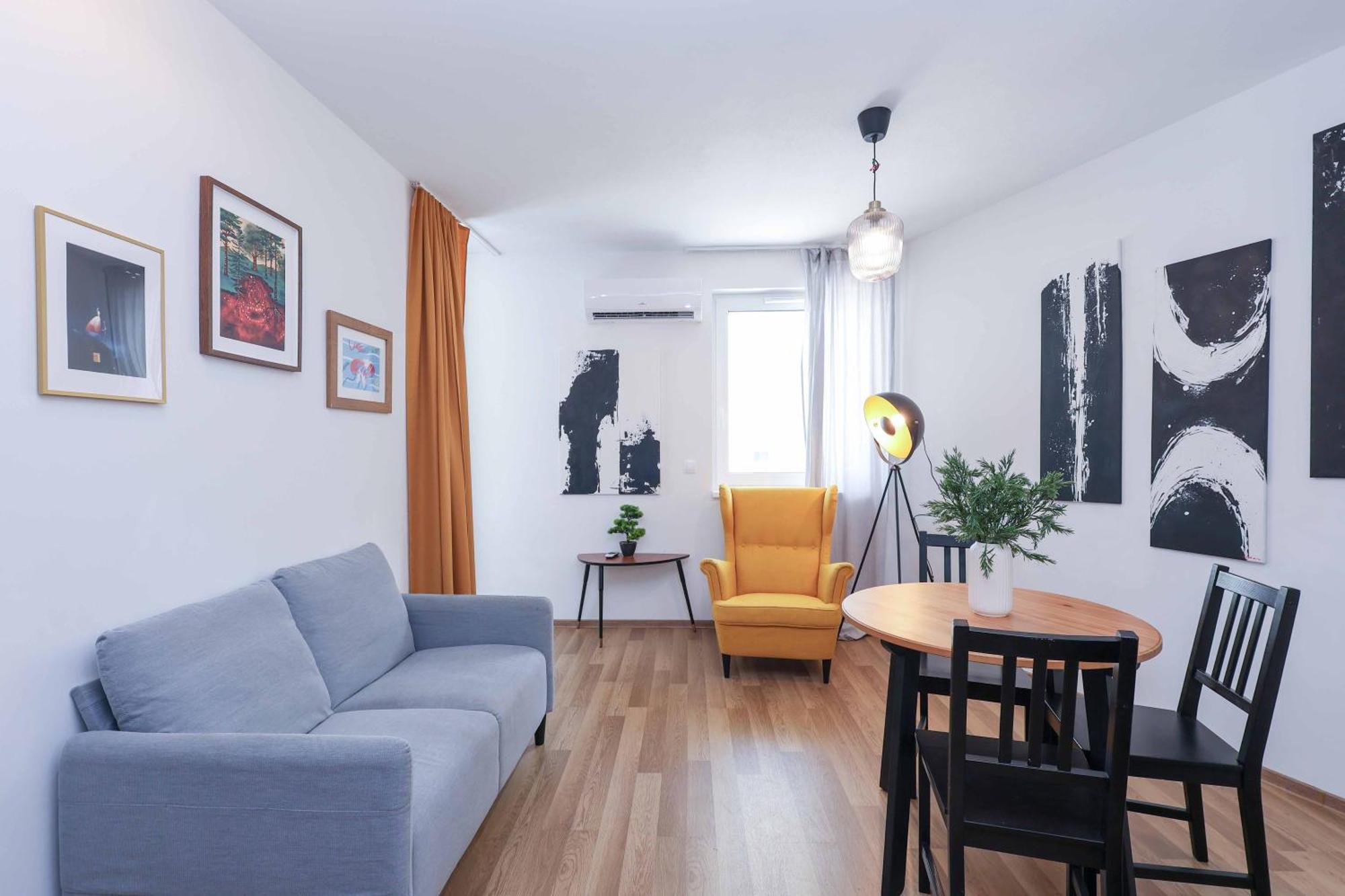 Adamick Place In City Centre With Free Parking