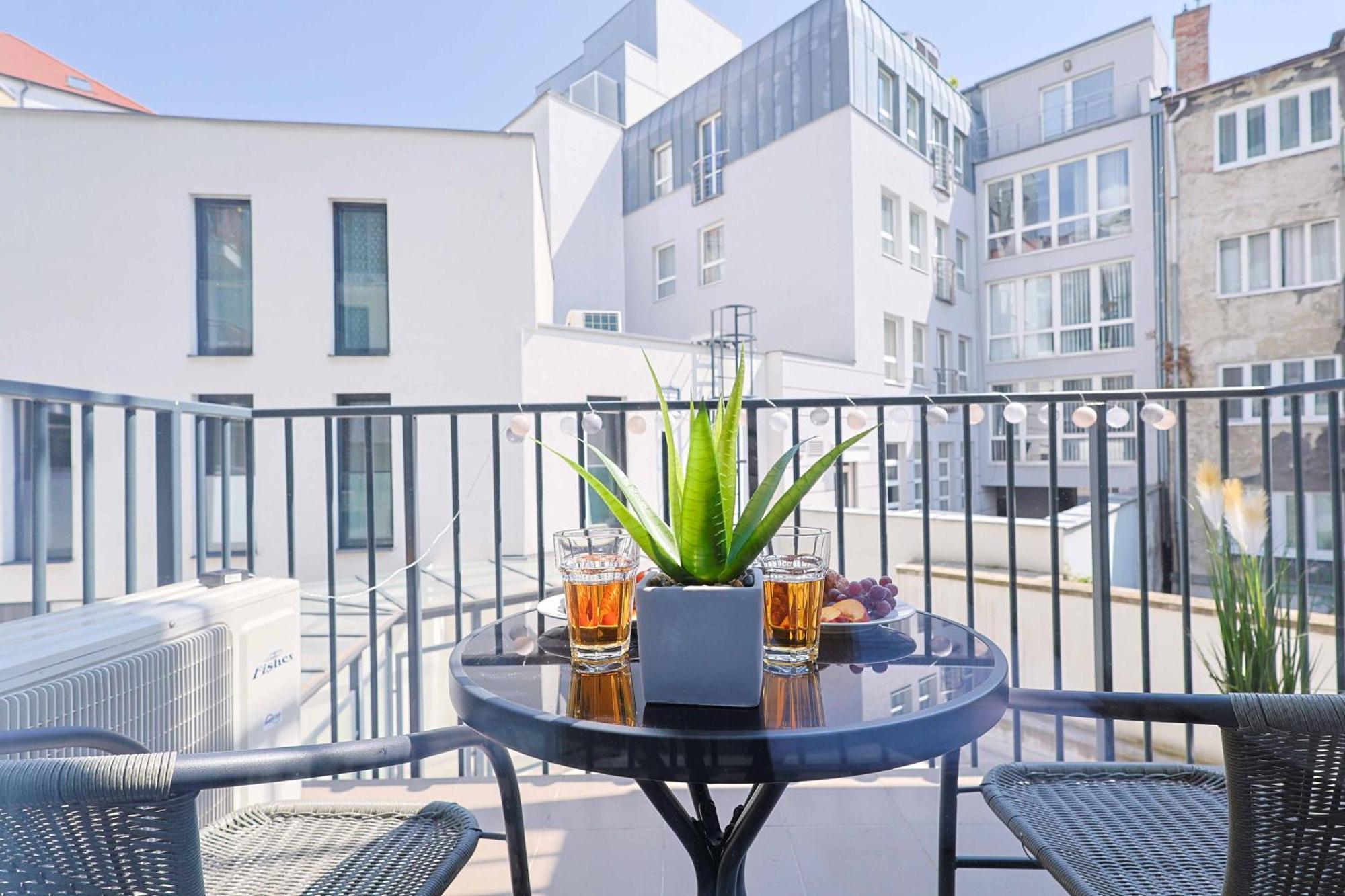 Adamick Place In City Centre With Free Parking Bratislava