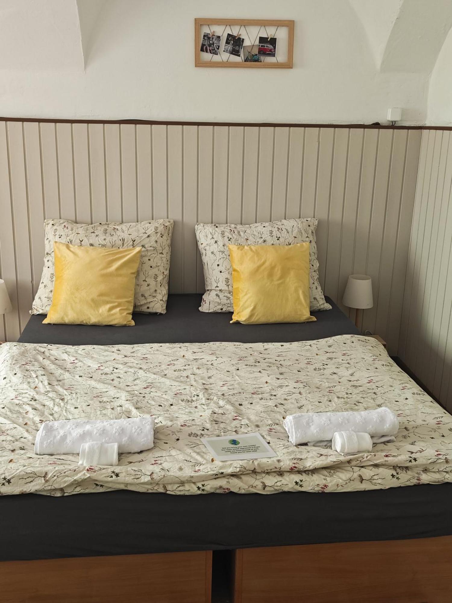 Vintage With Garden View Apartment *