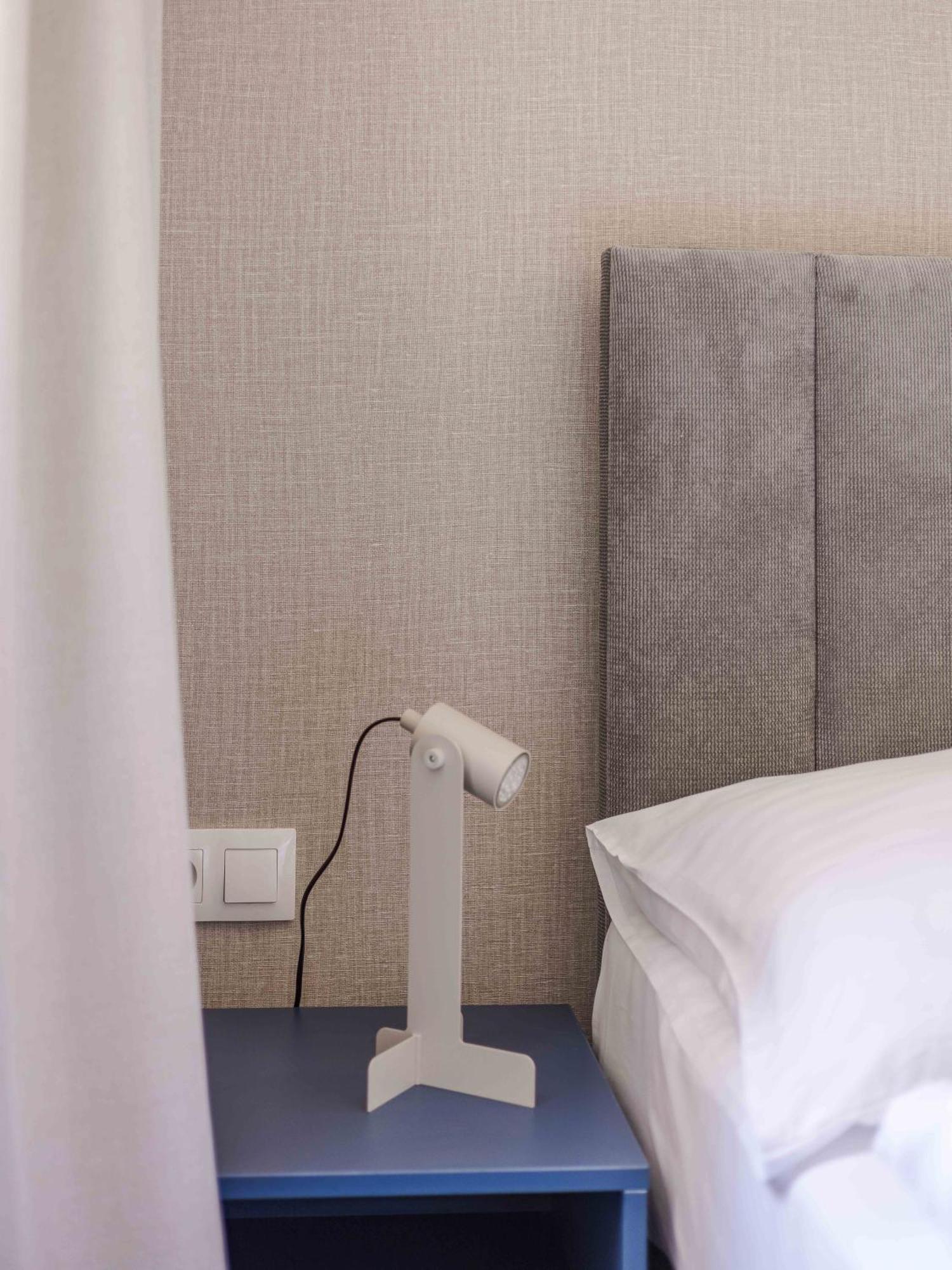 Taxis - New Hotel 2*