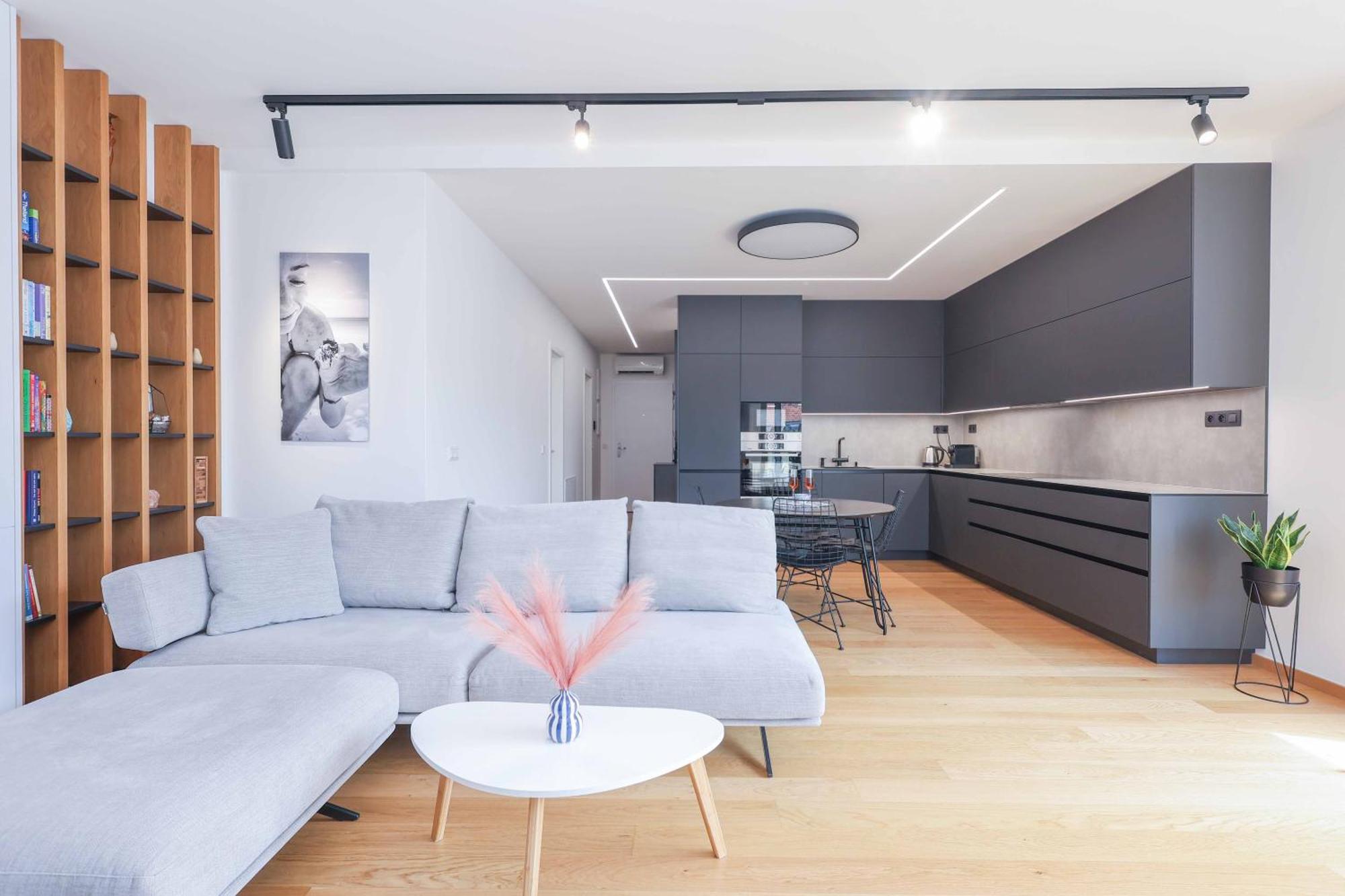 Downtown Luxe Retreat- Konventna Apartmán *