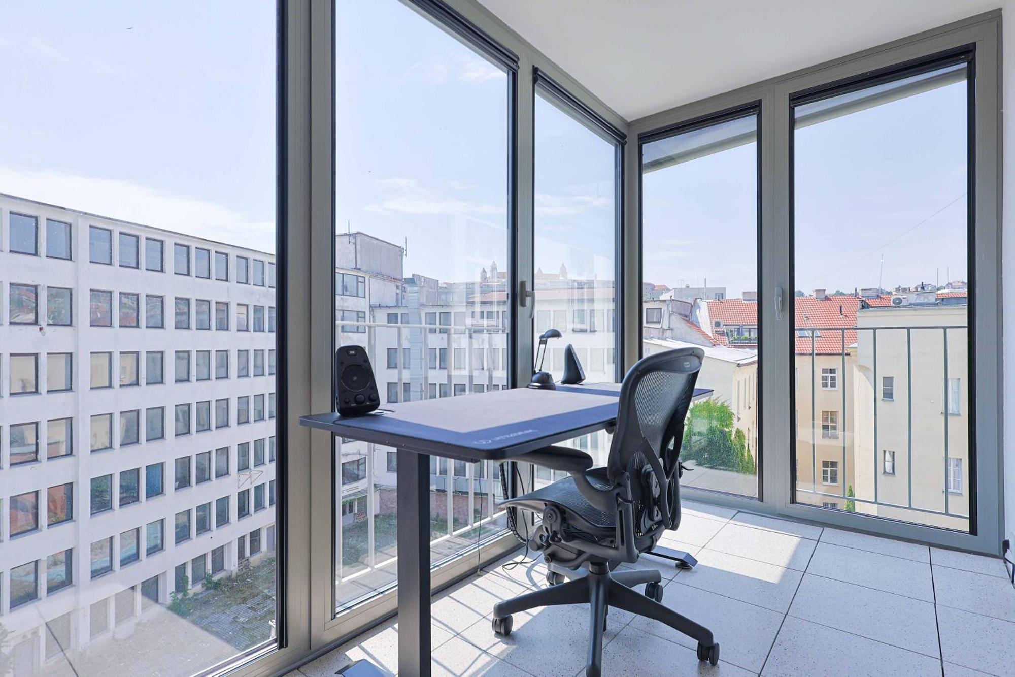 Downtown Luxe Retreat- Konventna Apartmán *