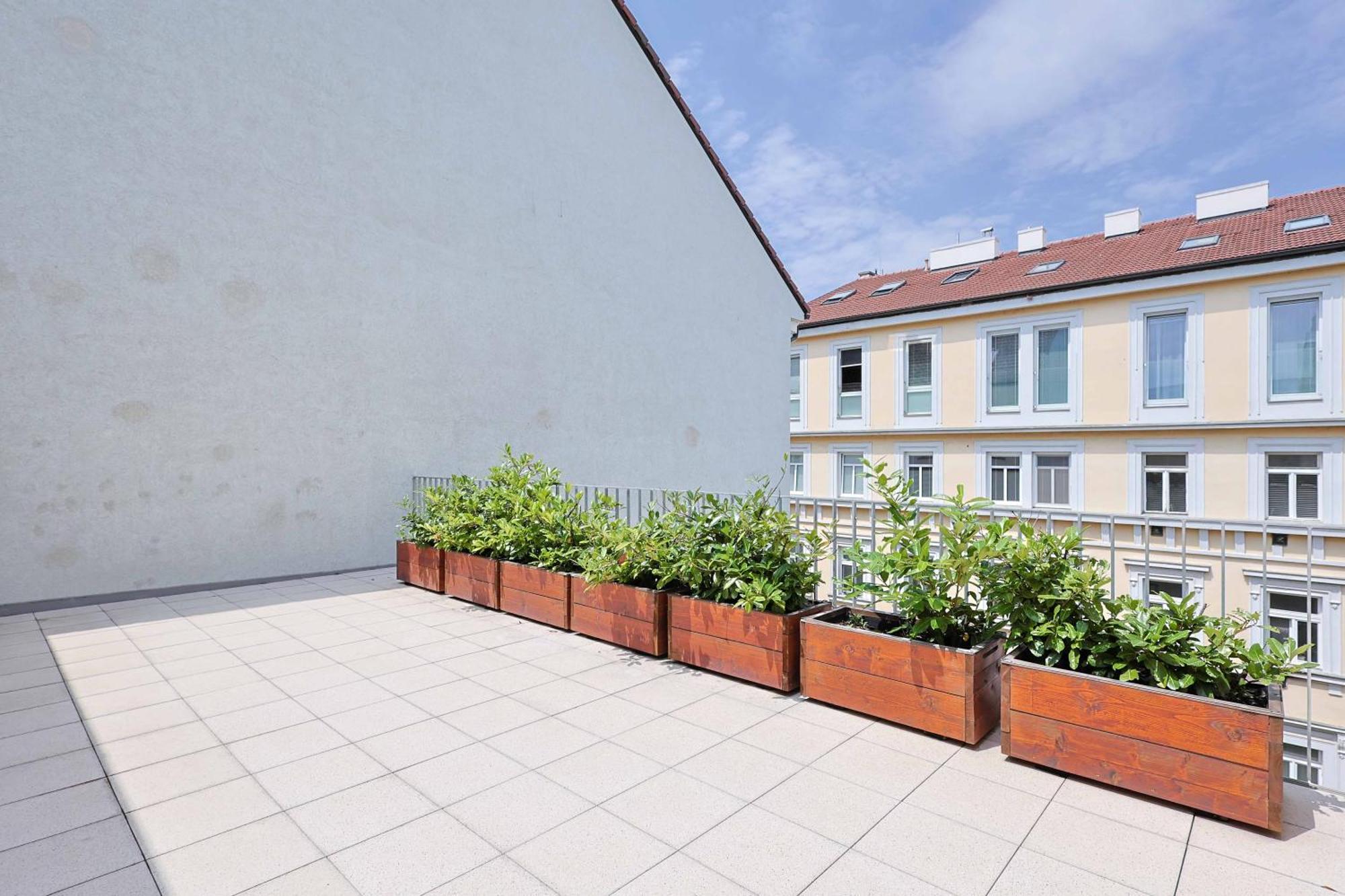 Downtown Luxe Retreat- Konventna