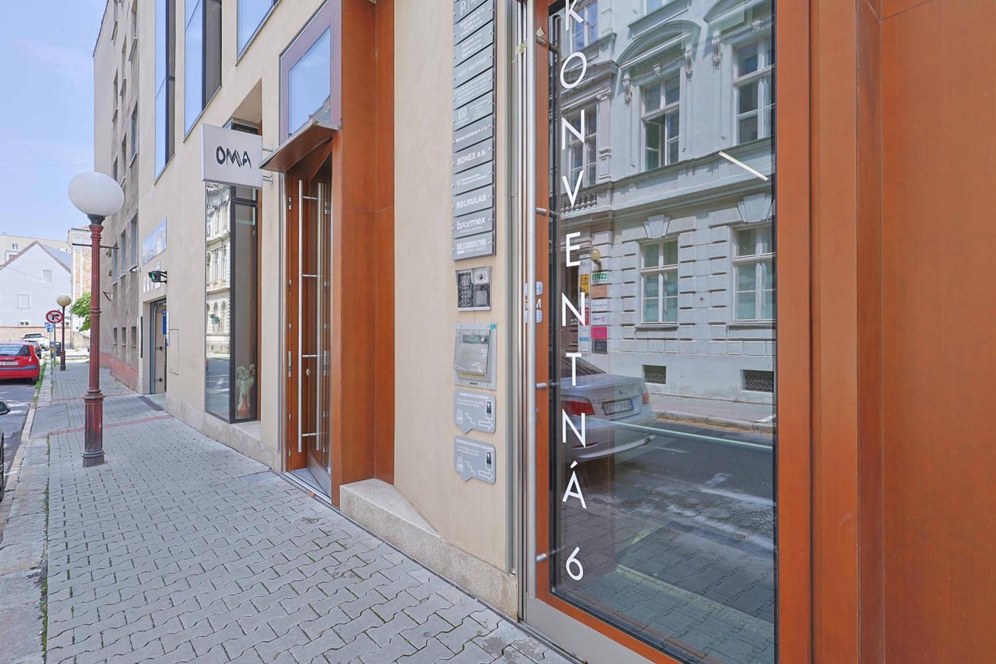 Downtown Luxe Retreat- Konventna Apartmán