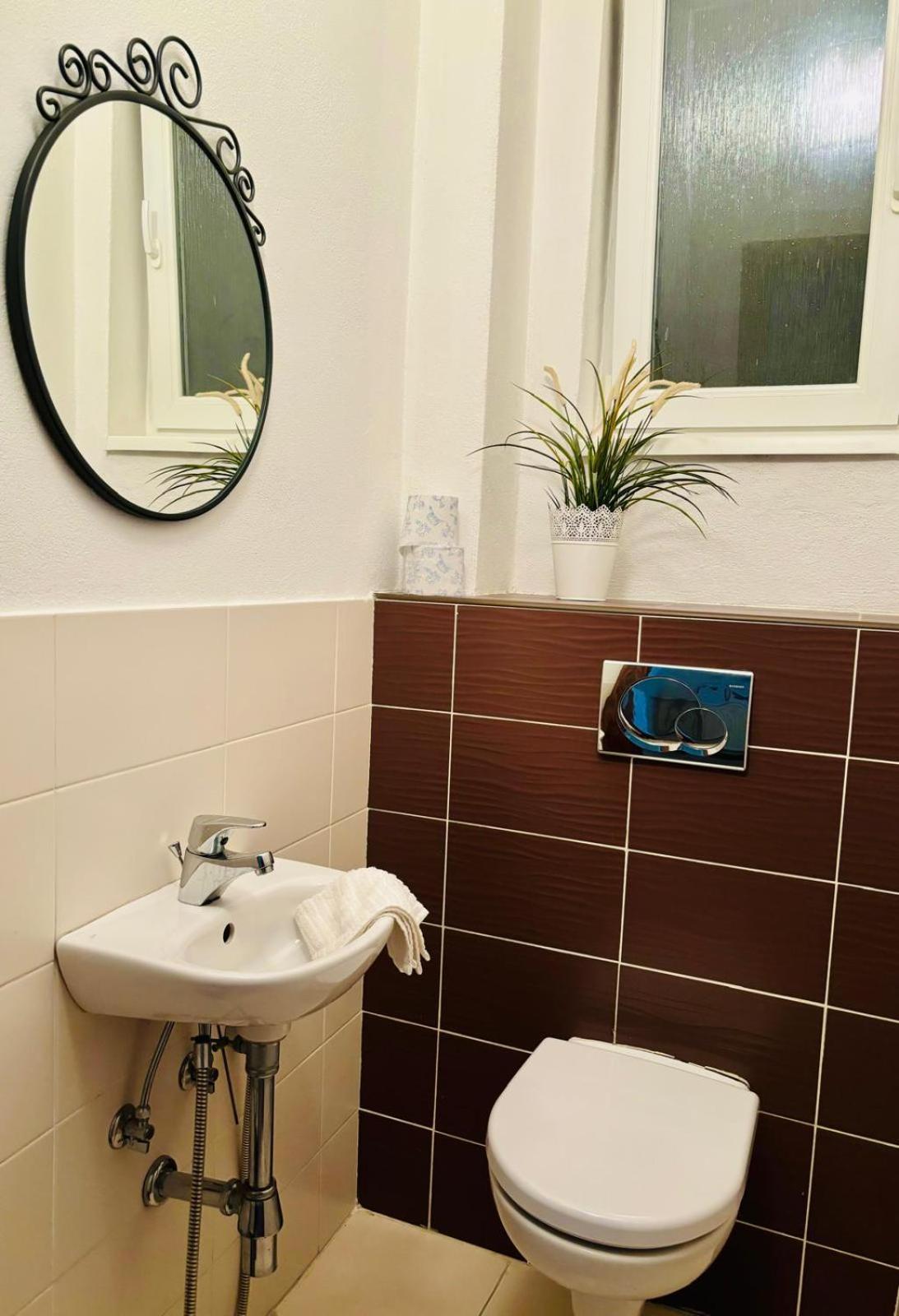 Apartment Smack In The Heart Of Old Town