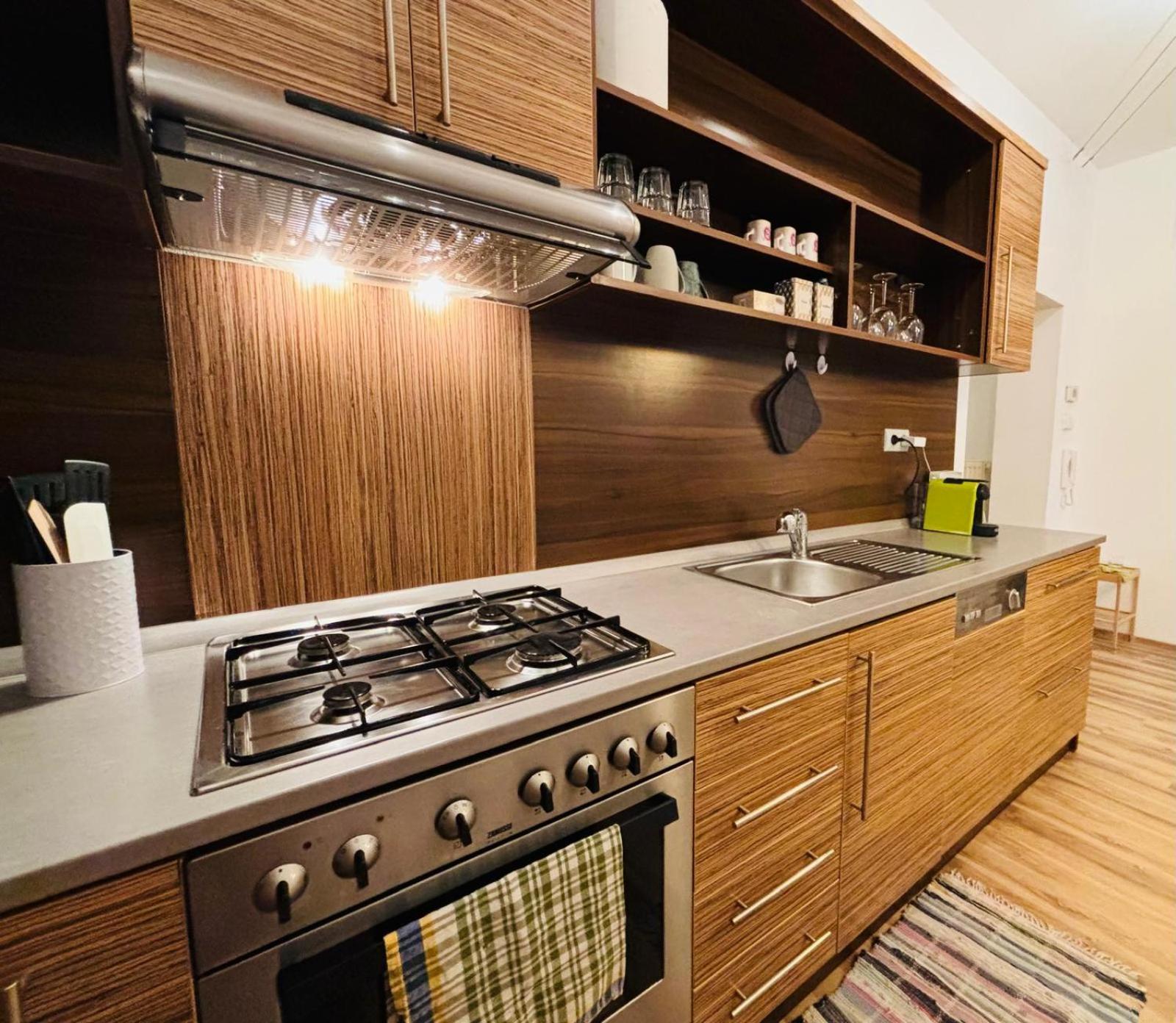 Apartment Smack In The Heart Of Old Town