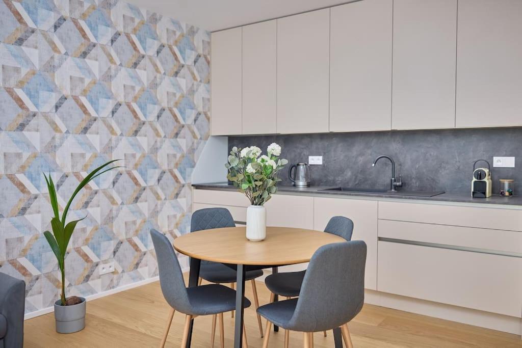 Liget - 4 Guests, Parking Bratislava