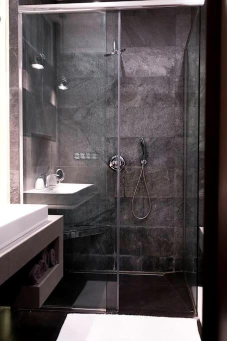 Evergreen - Old Town Spacious Stylish With Ac And One And A Half Bath, Baby & Kid- Friendly *