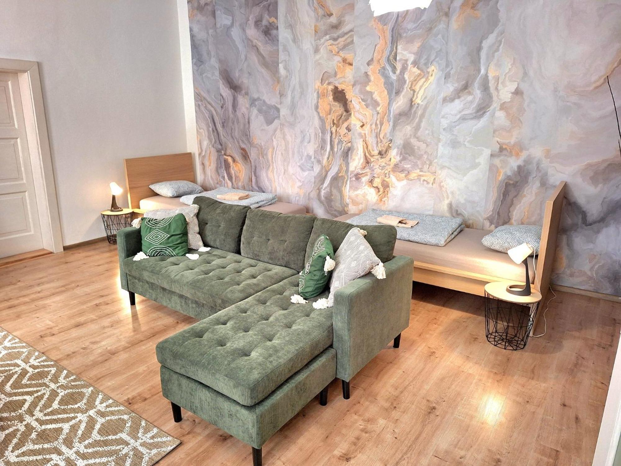Emma - Old Town Apartment
