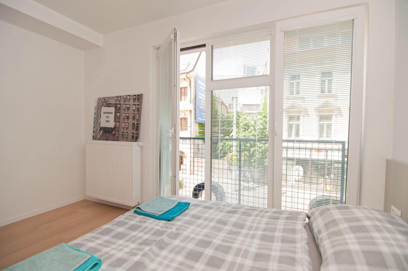 Beautiful In The Center Apartment *
