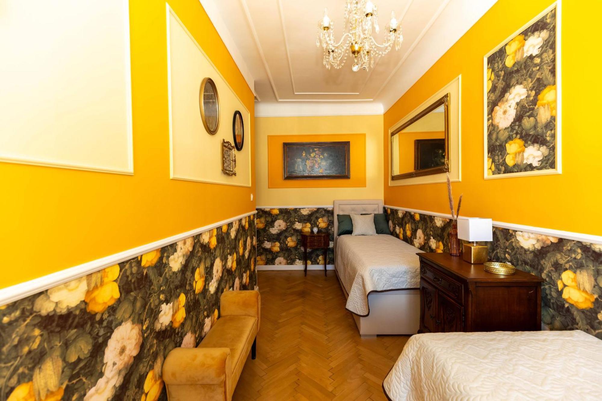 New, Stylish And Spacious Apartment