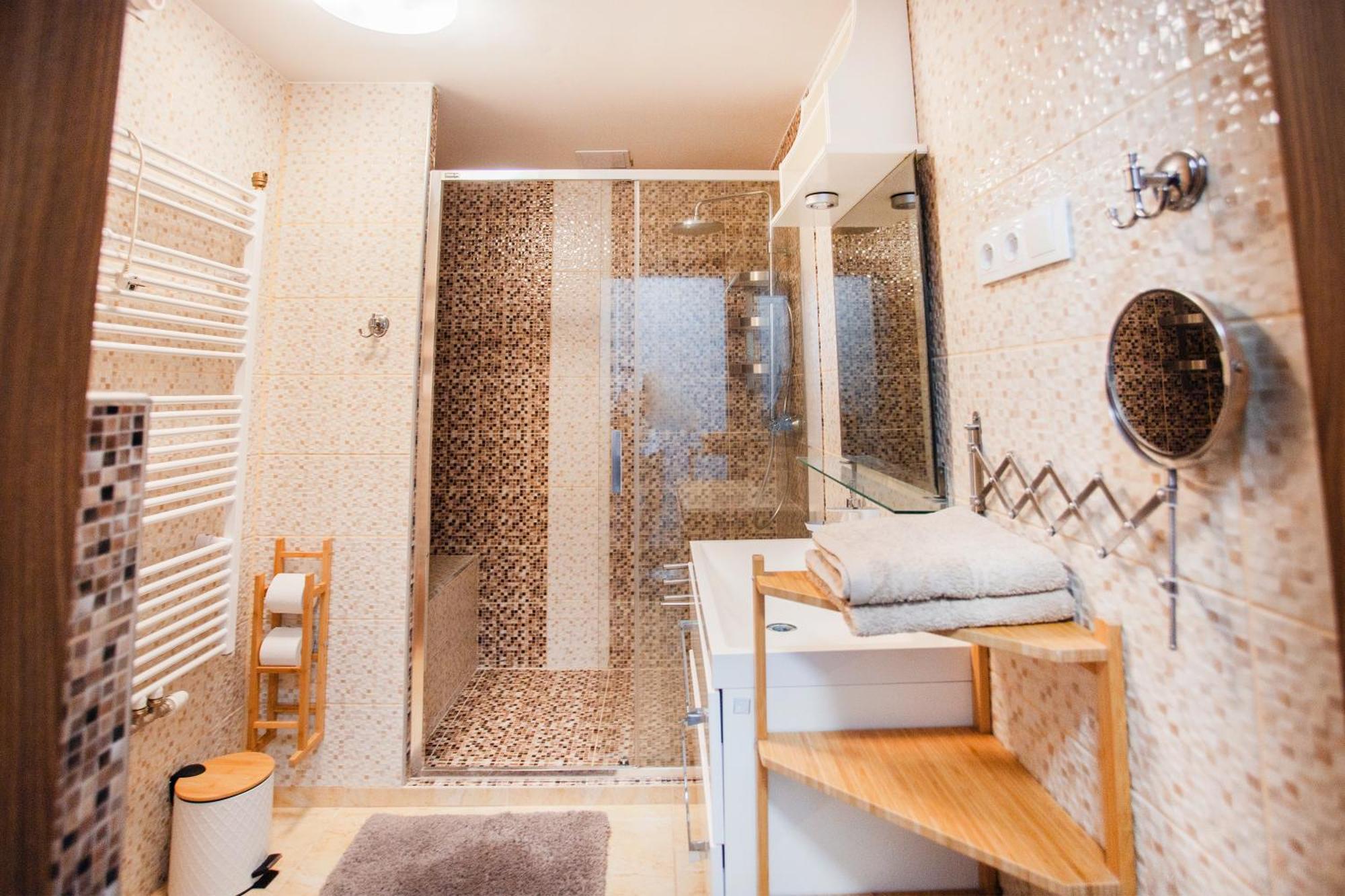 Holiday home Avar Garden