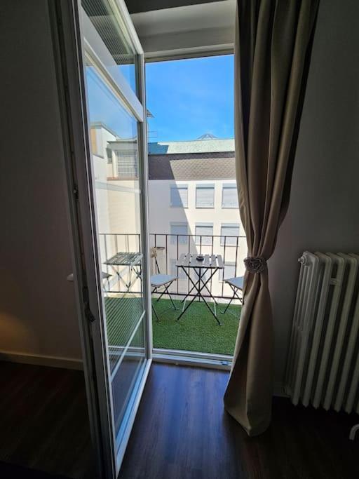 Apartment Old Town Promenade I 2 I 55m I Balcony Bratislava