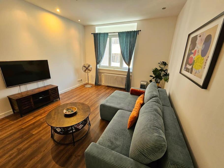Old Town Promenade I 2 I 55m I Balcony * Bratislava