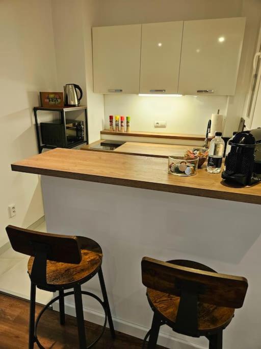 Old Town Promenade I 2 I 55m I Balcony Apartment *
