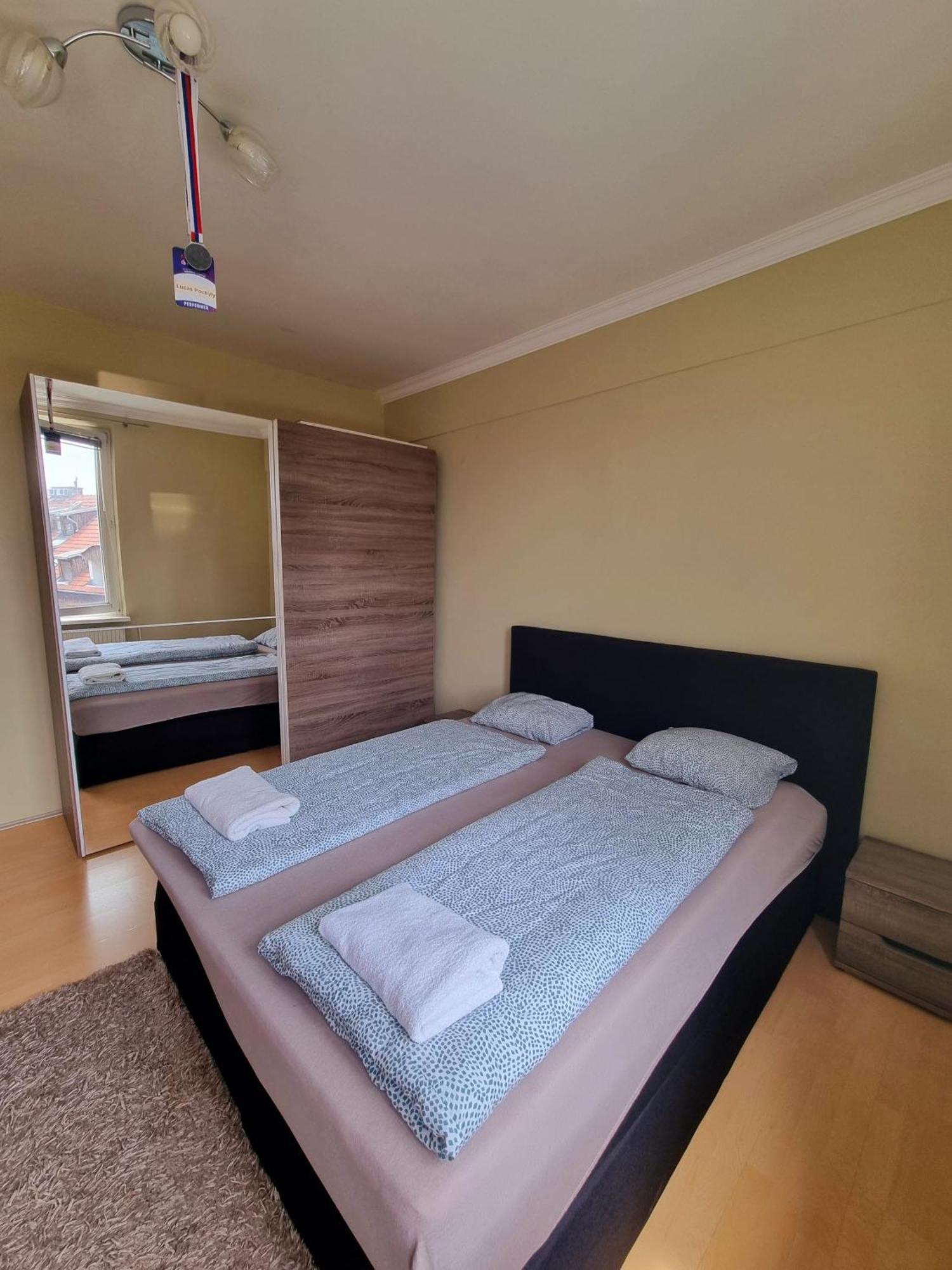Apartment Big 4 Huge