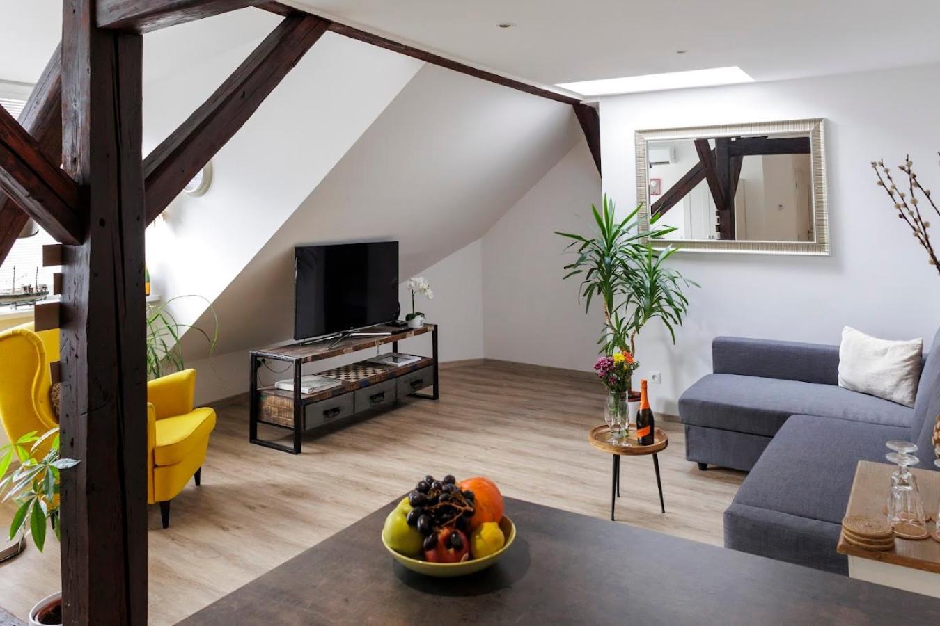 Vip In Old Town With Free Parking Bratislava