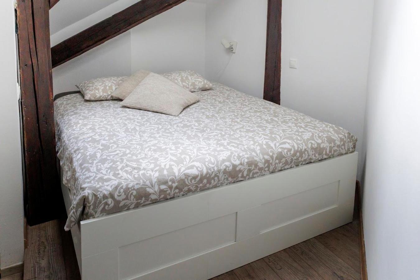 Vip In Old Town With Free Parking * Bratislava