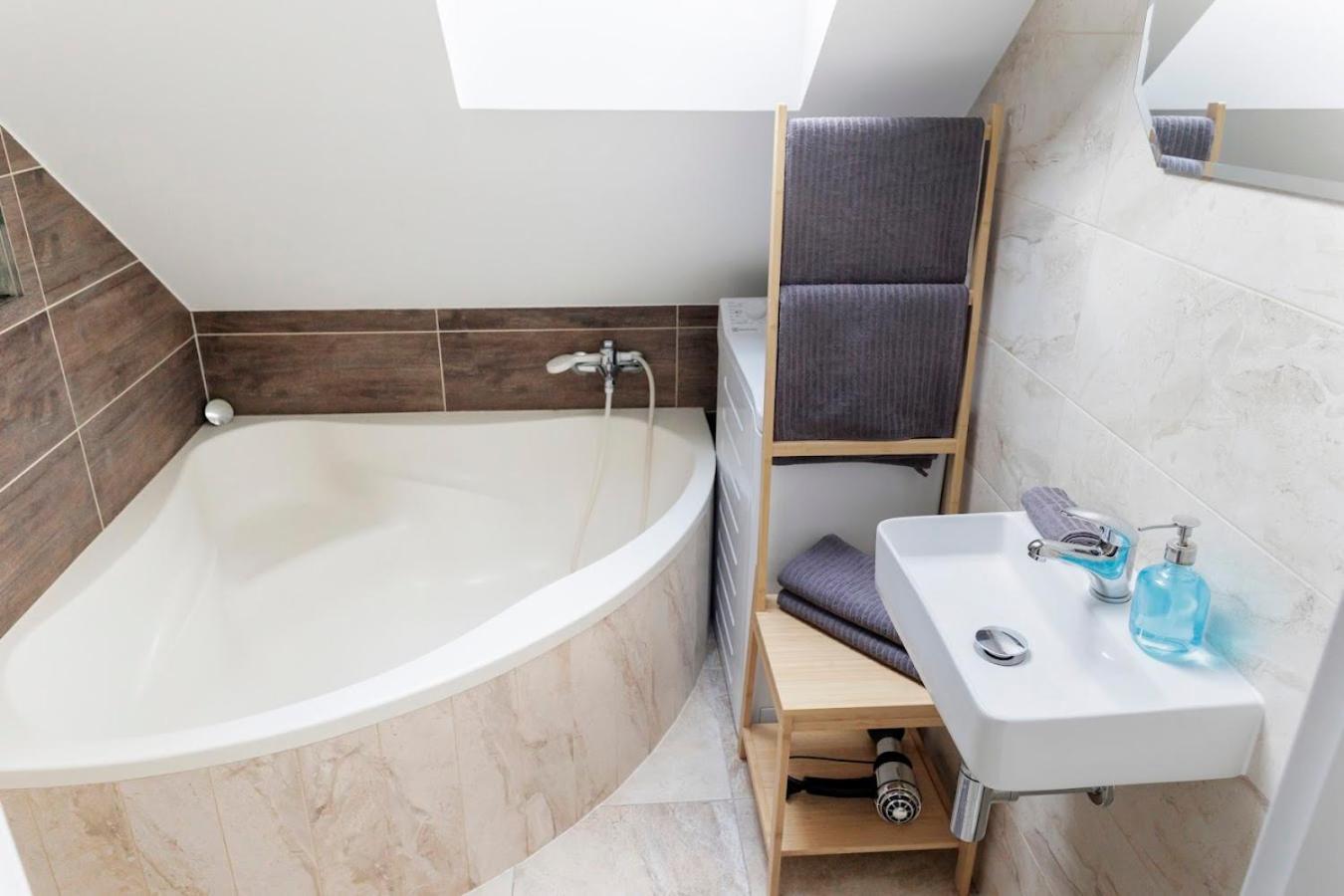 Vip In Old Town With Free Parking Apartment Bratislava