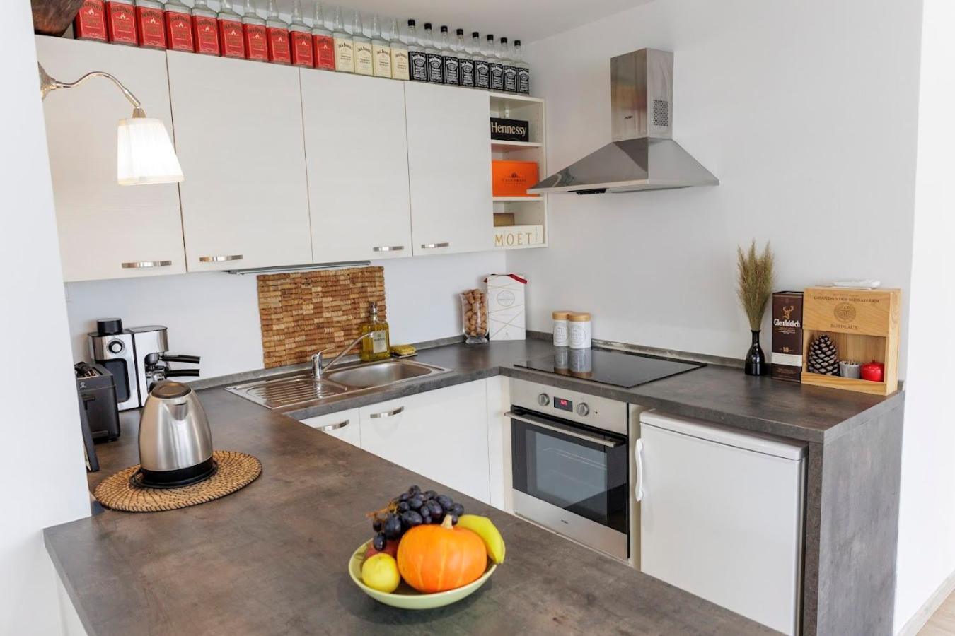 Vip In Old Town With Free Parking Apartment Bratislava