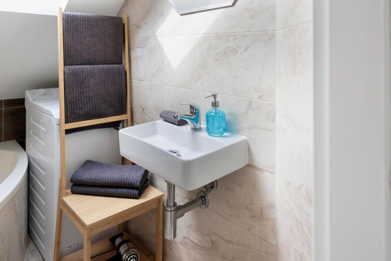 Vip In Old Town With Free Parking Bratislava