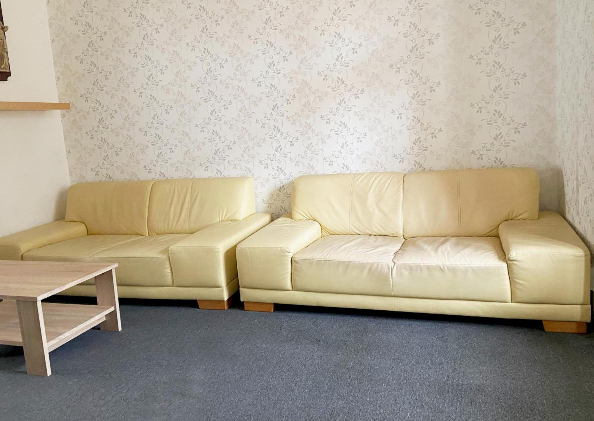 Apartment Big In City Center & Private Parking
