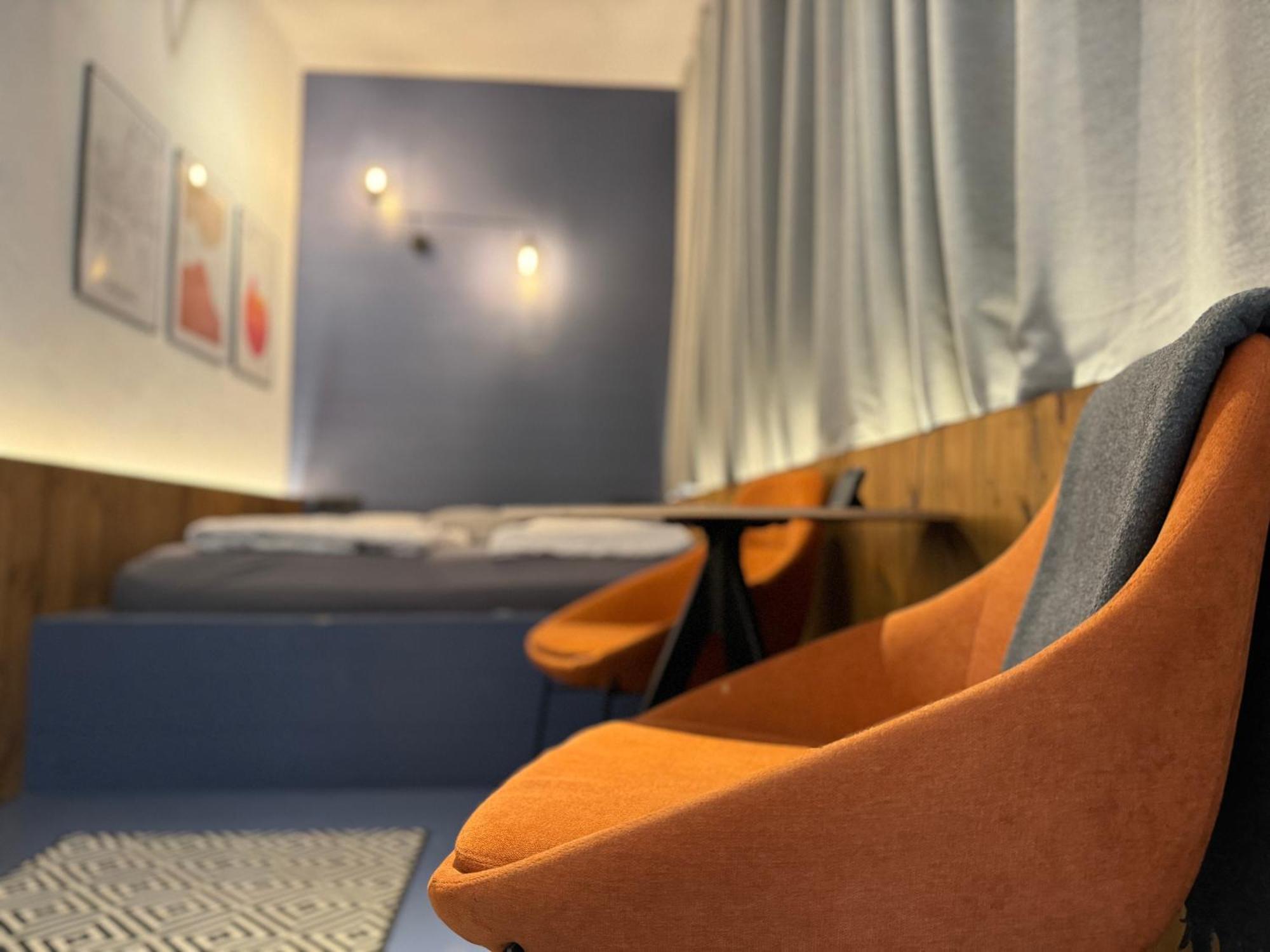 Center - Blue Apartment