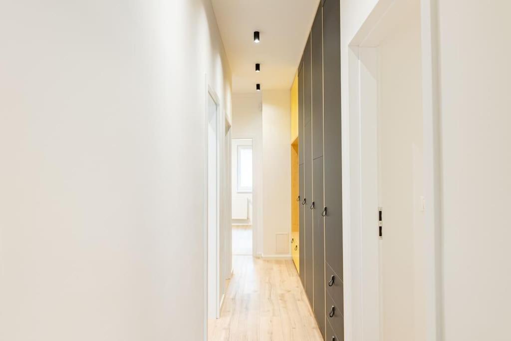 Winter Haven Modern Retreat In * Bratislava