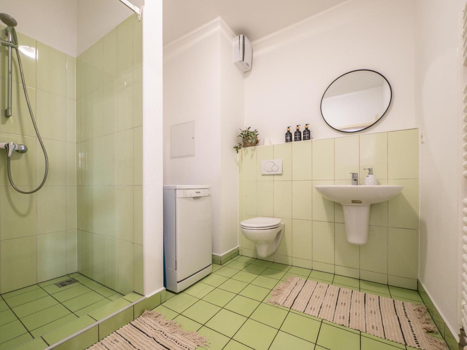 Wonderful Near Center Apartment