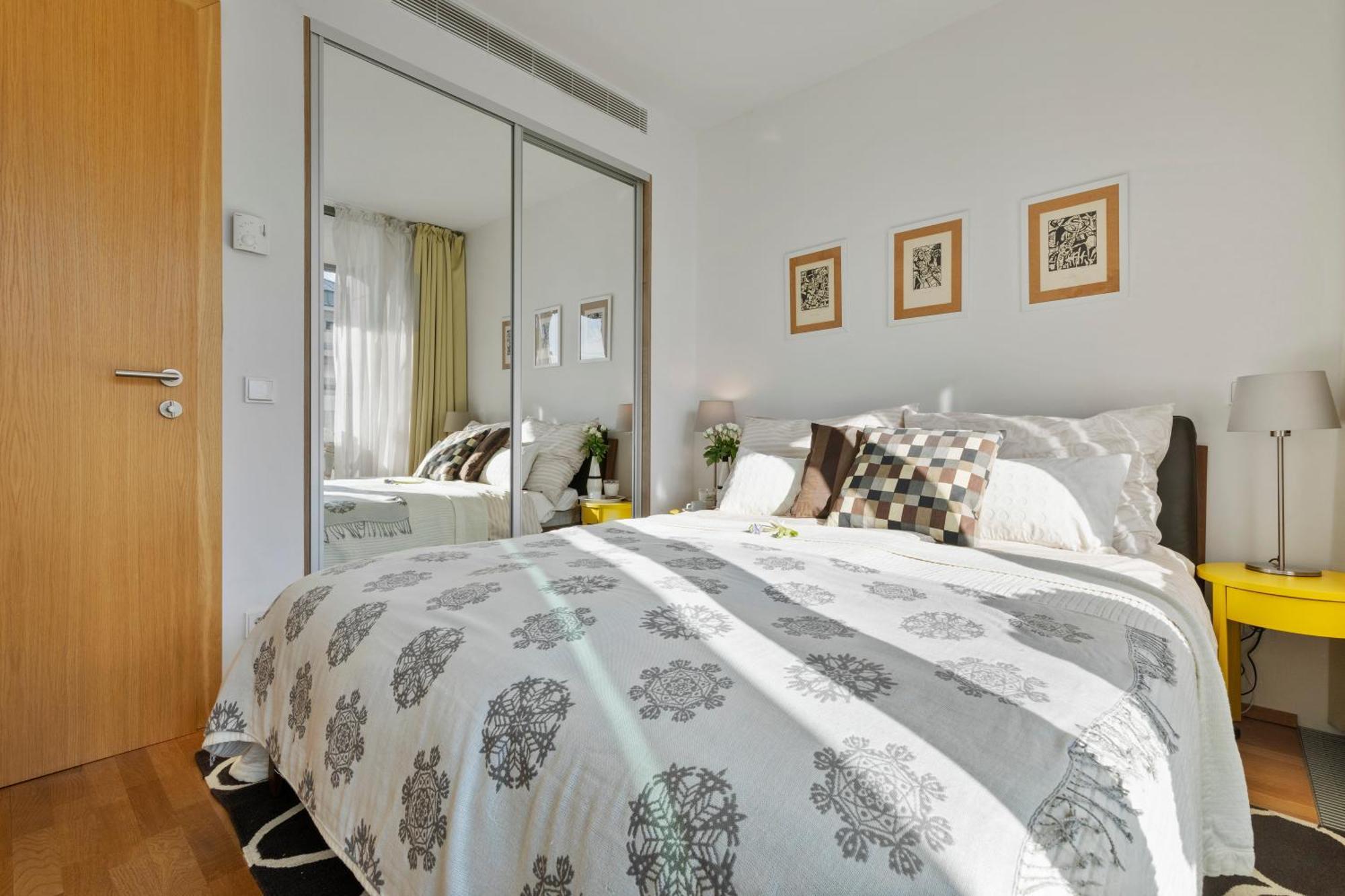 Escape Riverfront 2 Bedroom With Balcony Apartment Bratislava