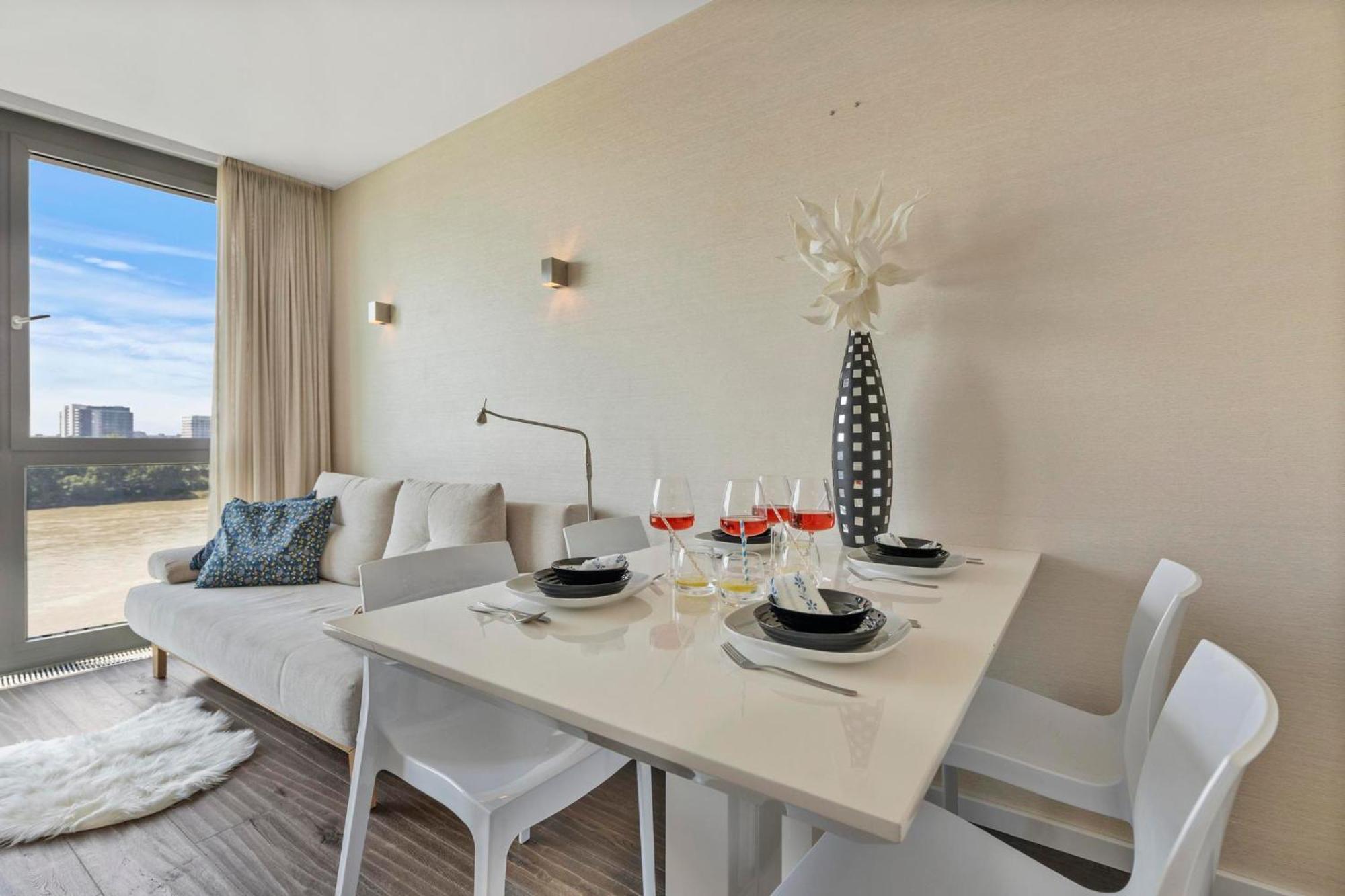 Apartment Elite River View Bratislava