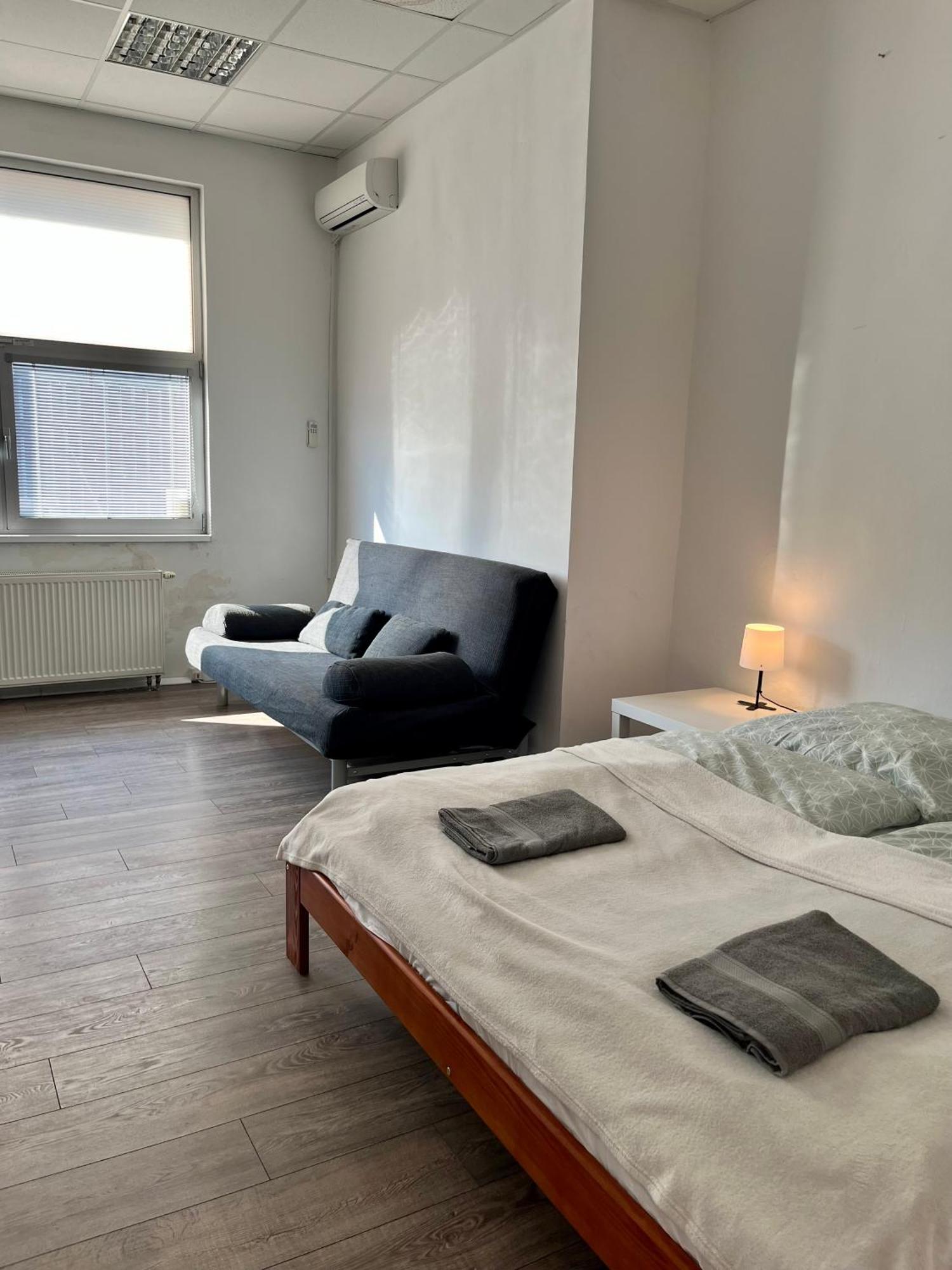 Spacious With Parking Bratislava