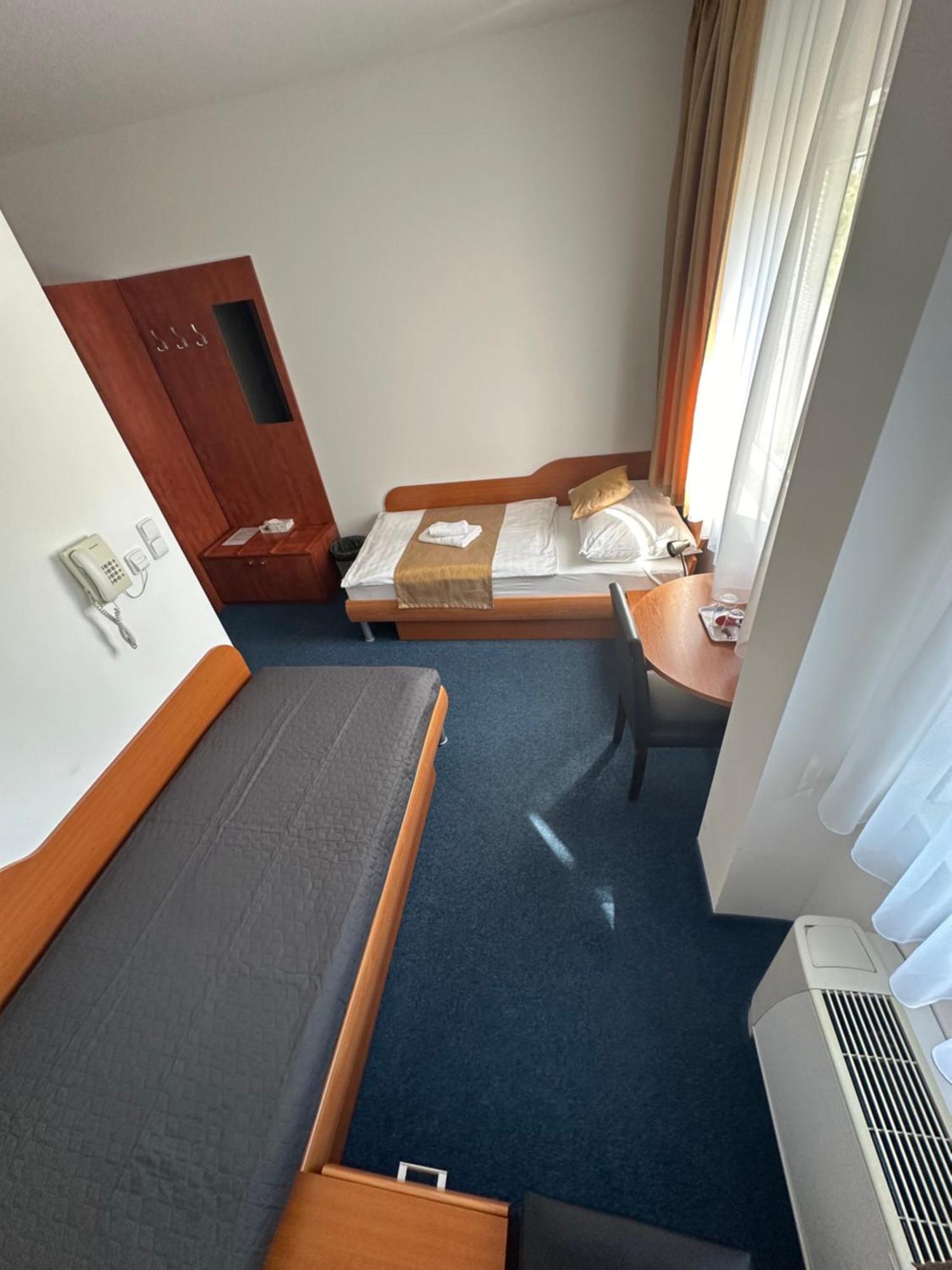 Hotel Remy 2*